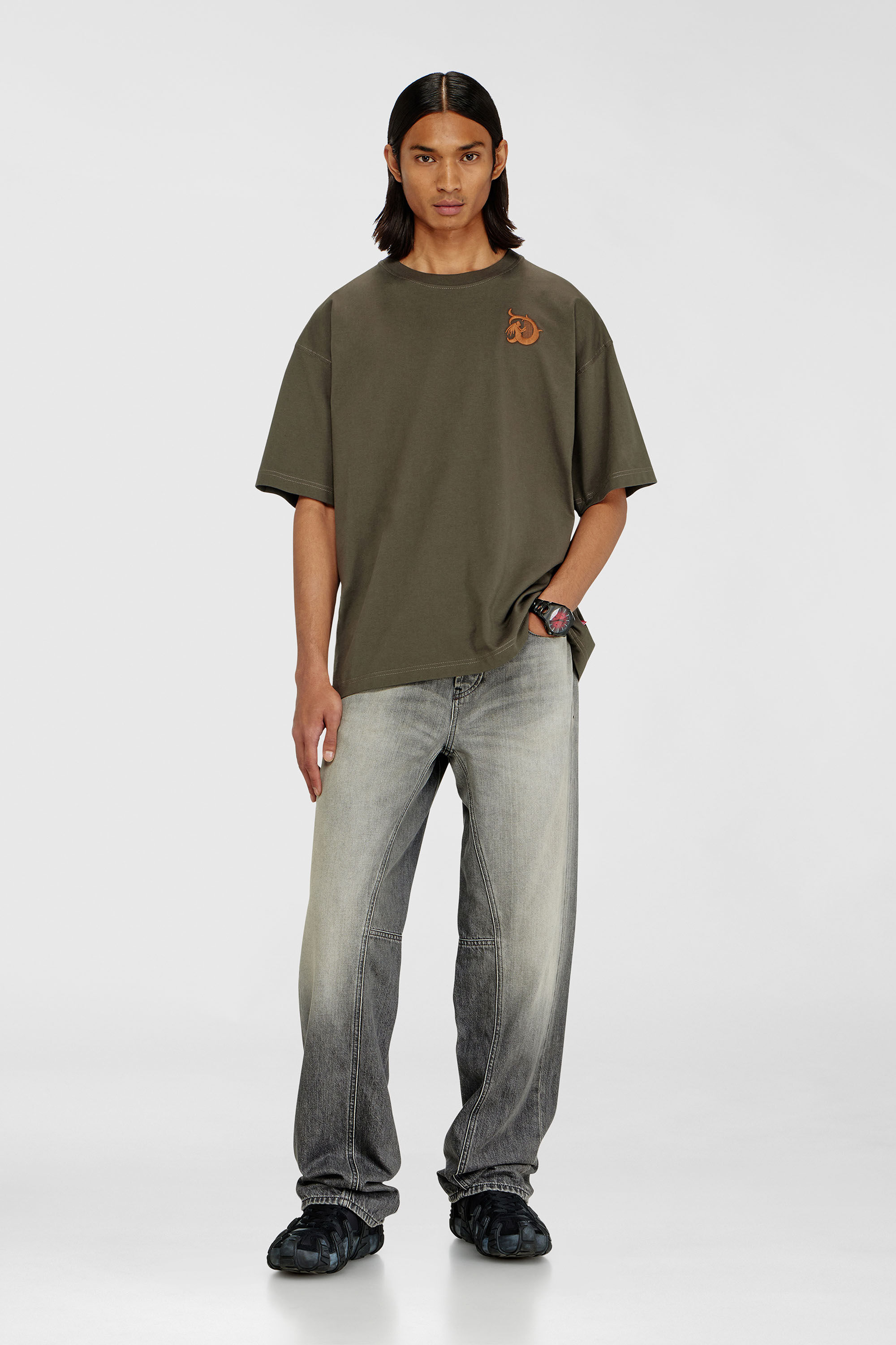 Diesel - T-BOXT-AA11, Male's Tシャツ in ミリタリーグリーン - 1