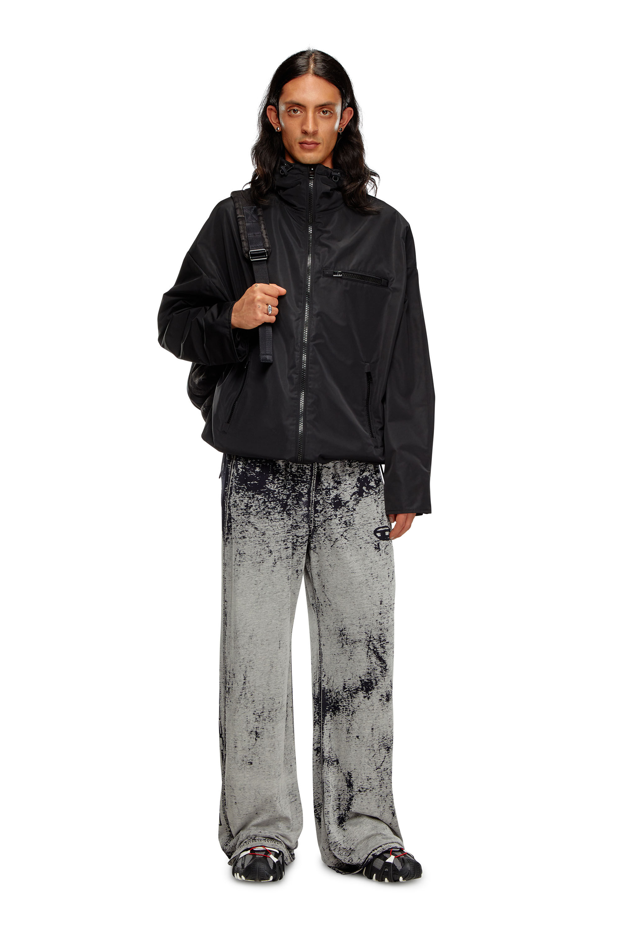 J-HOSTEND Hooded windbreaker with Oval D logo｜ブラック｜メンズ 