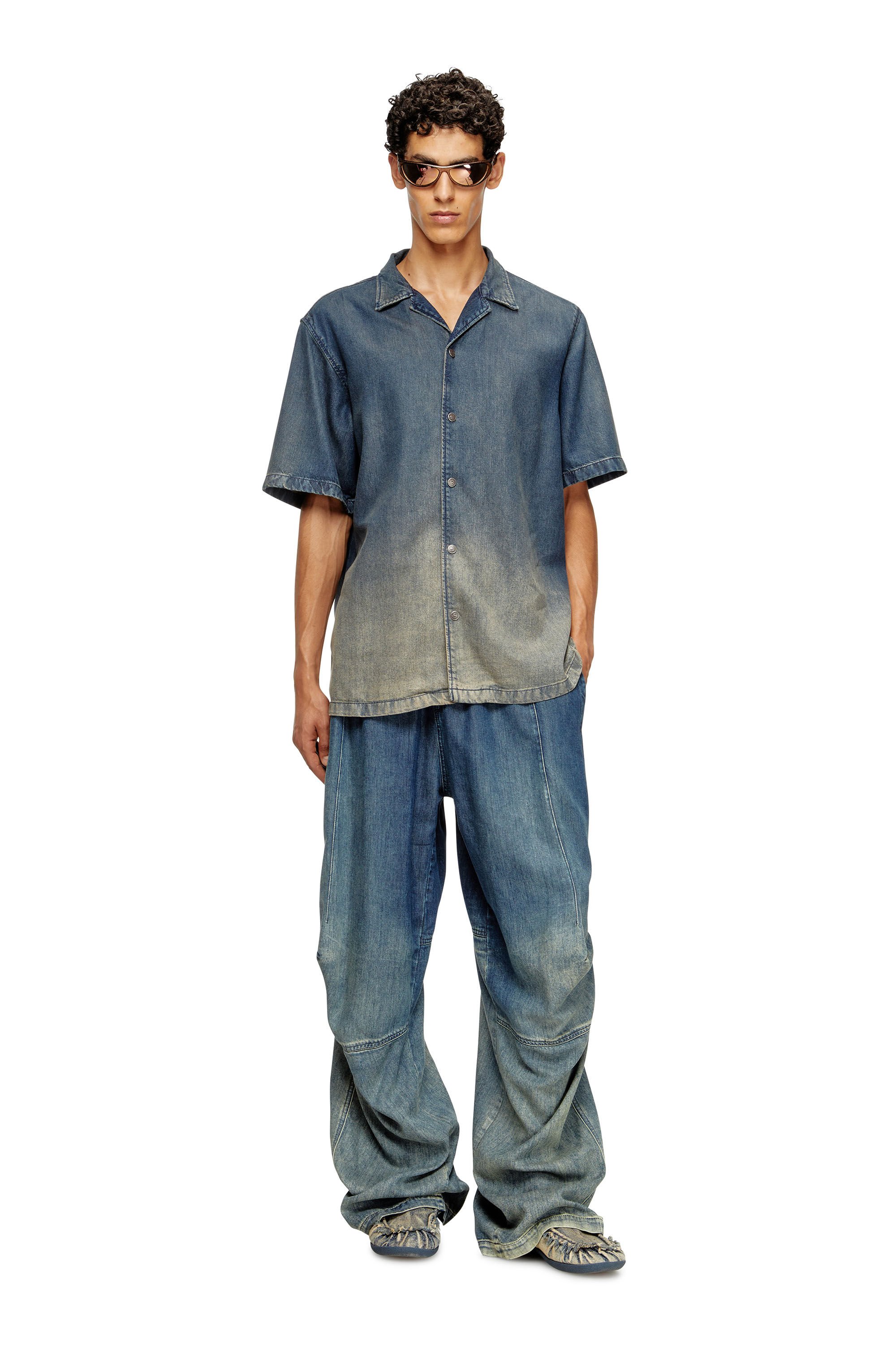 Diesel - D-NABIL-S3, Male's Bowling shirt in gradient fluid denim in ダークブルー - 1