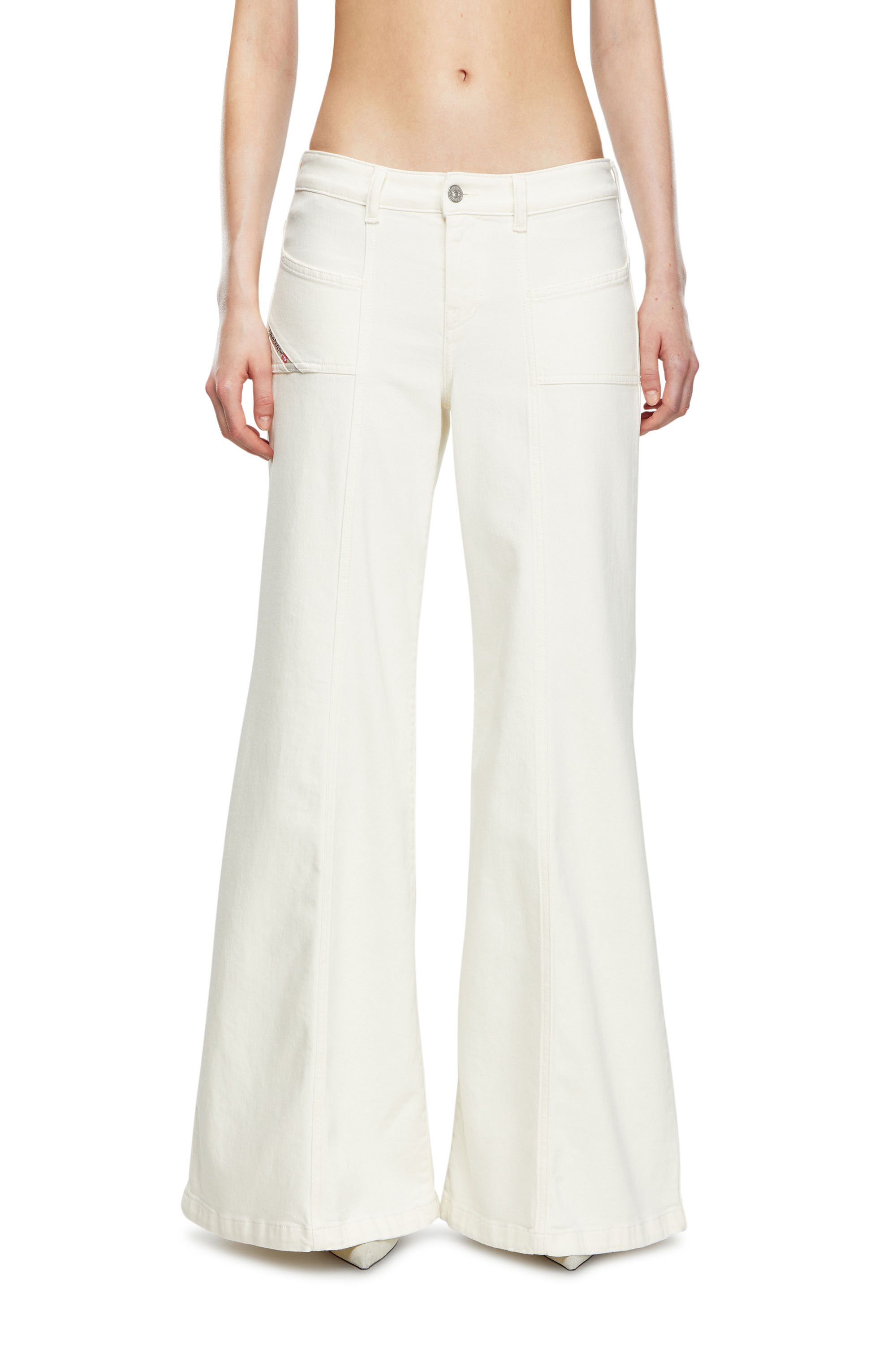 Diesel - Female's Flare Jeans D-Akii 09J68, ホワイト - 3