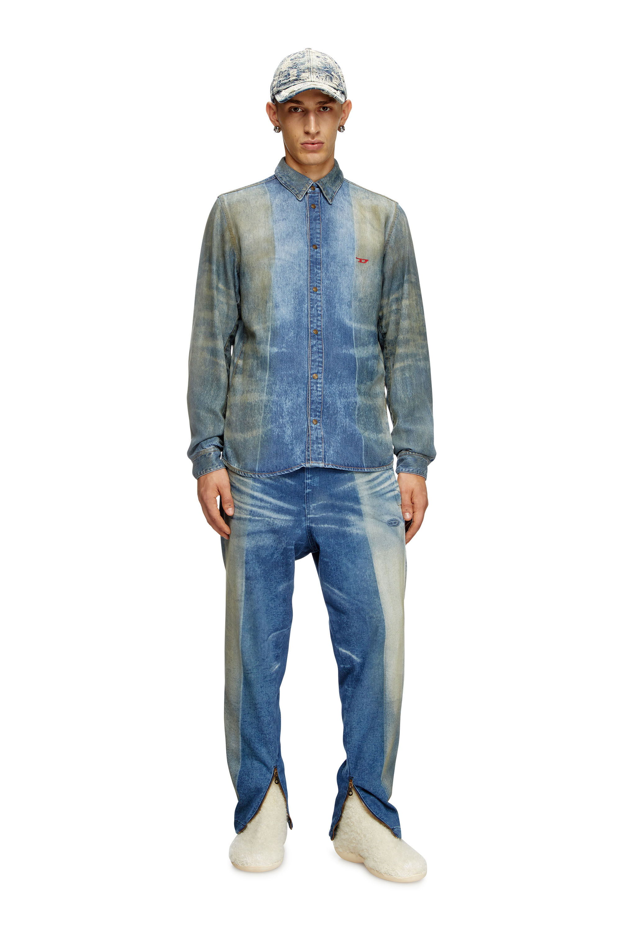 Diesel - D-FITTY-FSF, Male's Denim shirt with solarised folds in ミディアムブルー - 1