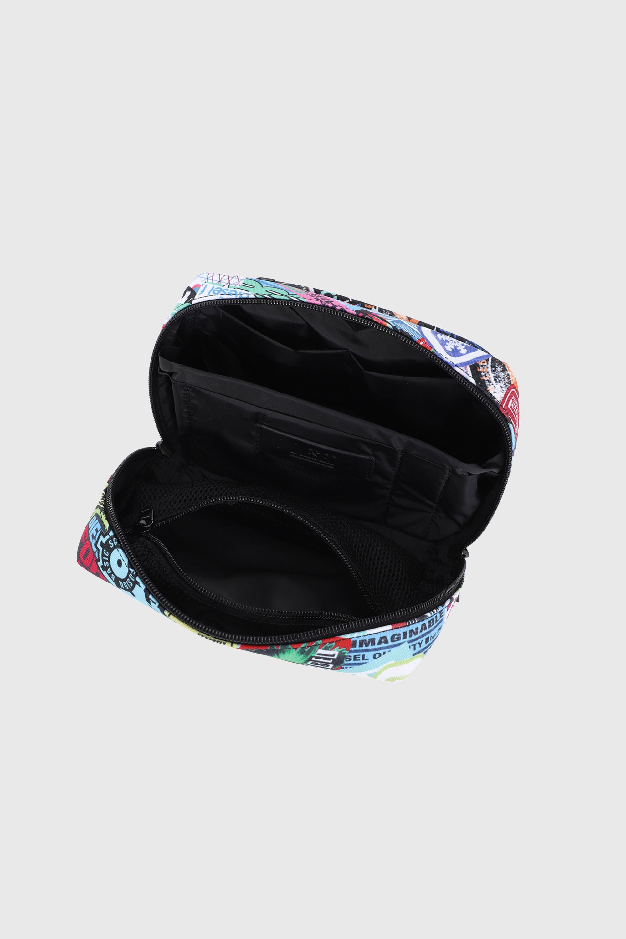 Diesel - DIESEL PC PRINTED BEAUTY CASE-STICKERS-, Unisex's Beauty case with stickers in マルチカラー - 4