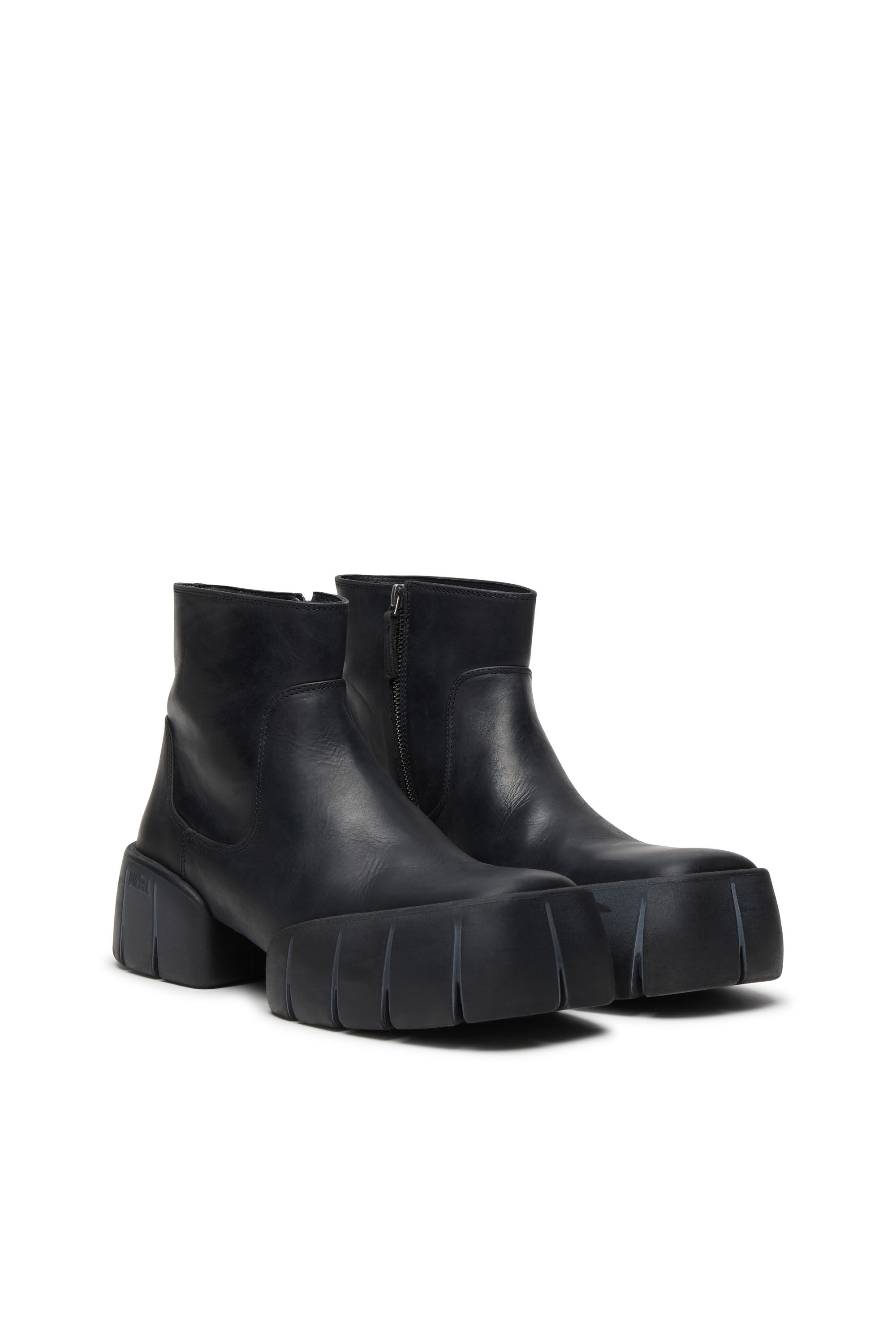 Diesel - D-TEX BT, Male's D-Tex-Oiled leather ankle boots with split sole in ブラック - 3