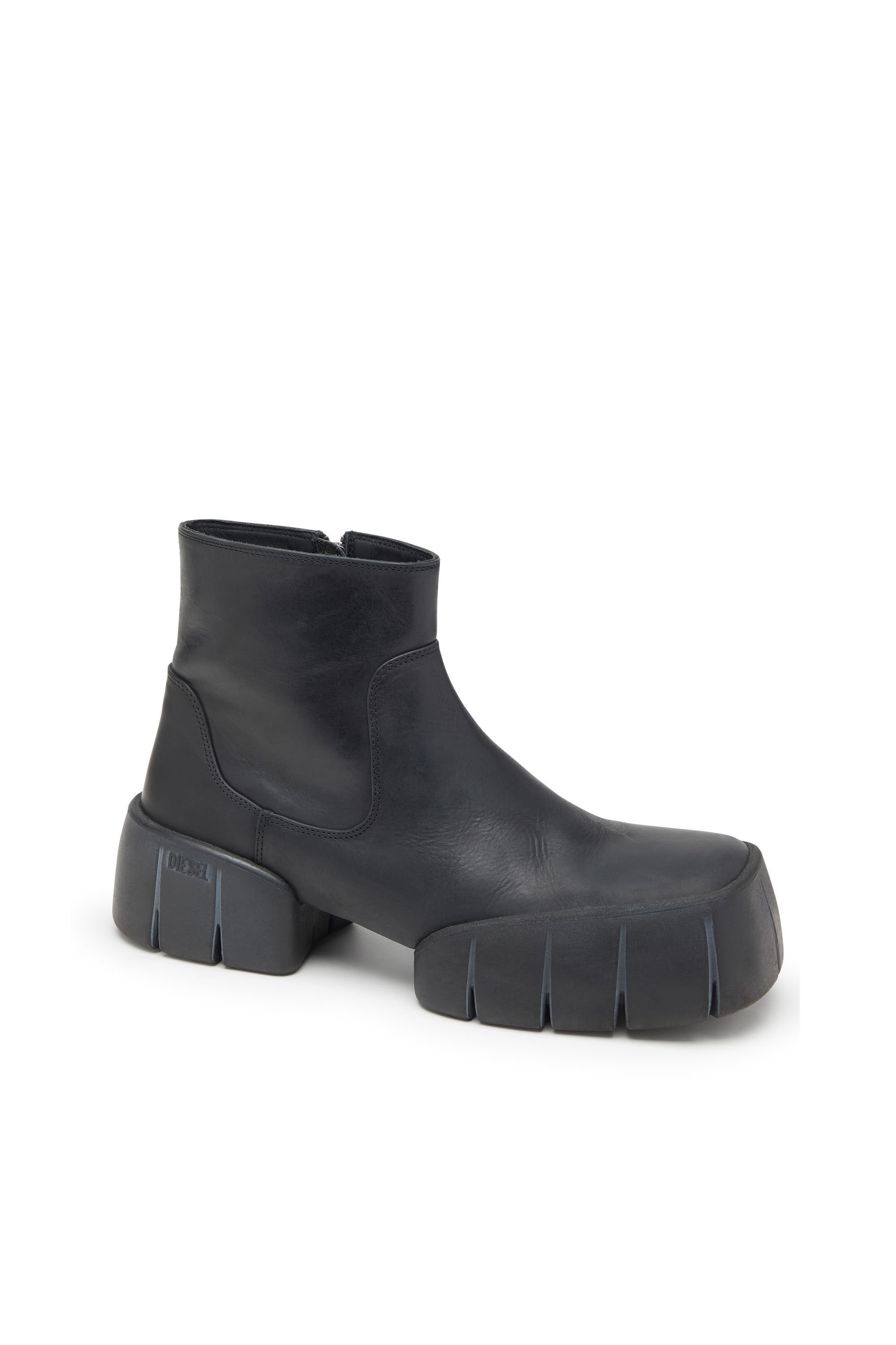 Diesel - D-TEX BT, Male's D-Tex-Oiled leather ankle boots with split sole in ブラック - 7