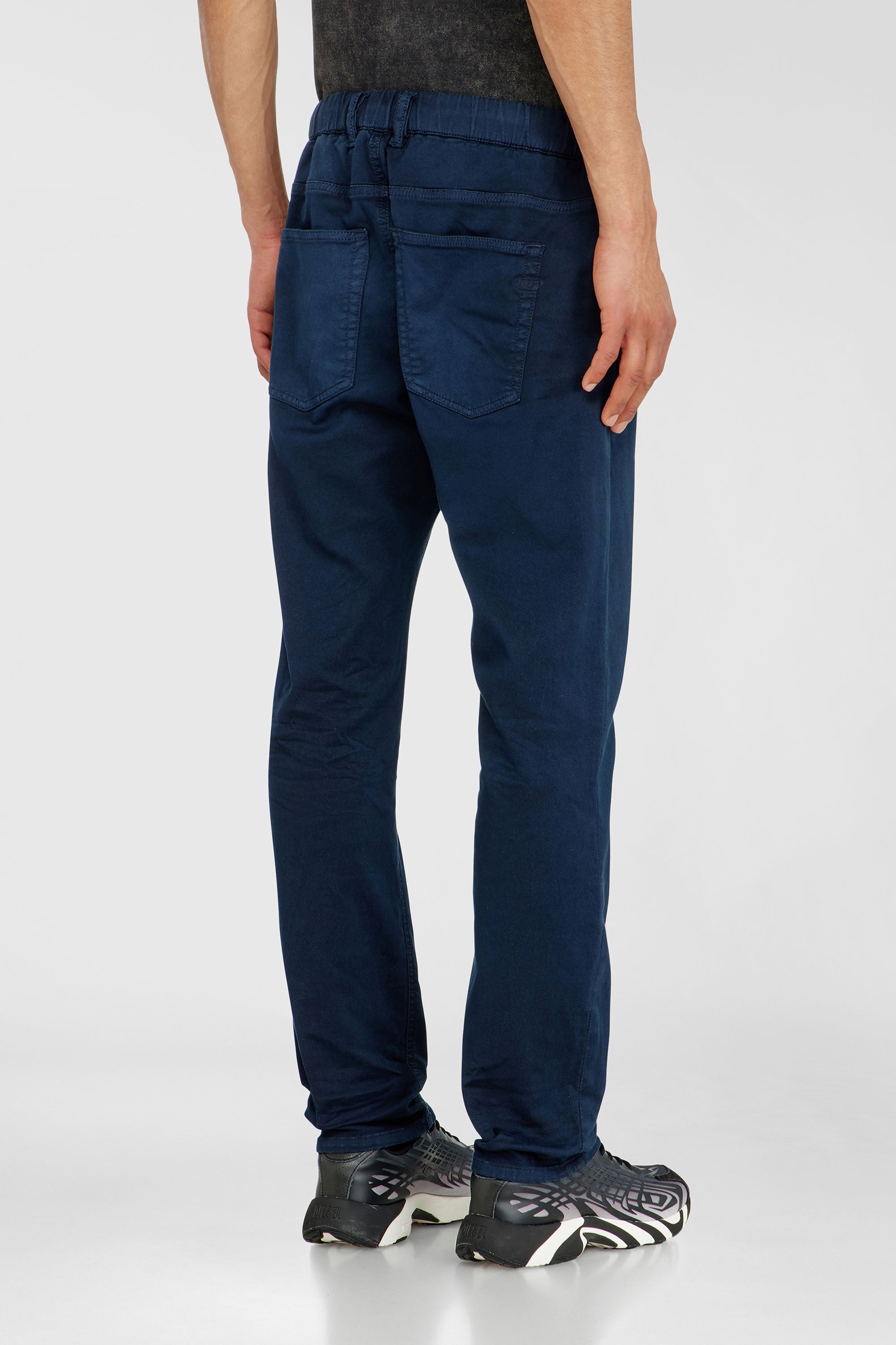 Diesel - Male's Regular 2032 D-Krooley-BW Joggjeans&reg; 0670M, ダークブルー - 4