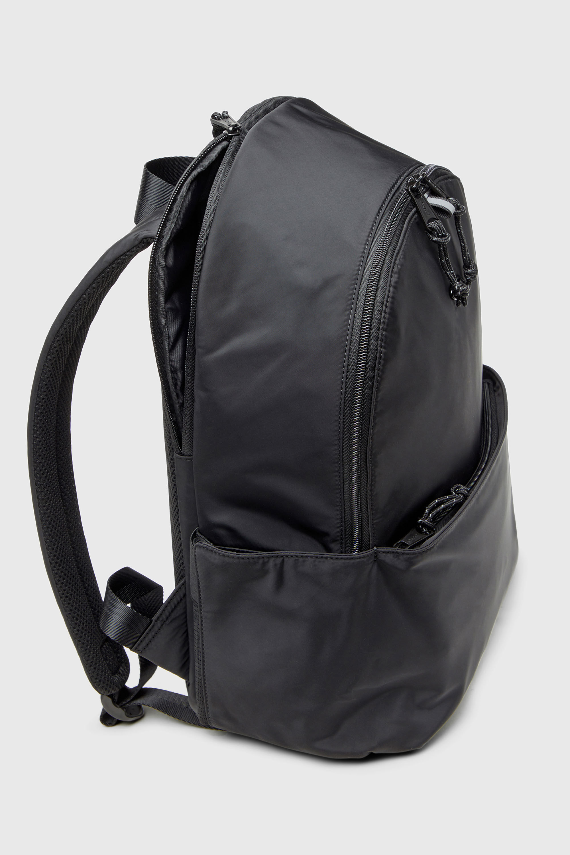 D-PACK BACKPACK X バックパック｜ブラック｜メンズ｜DIESEL