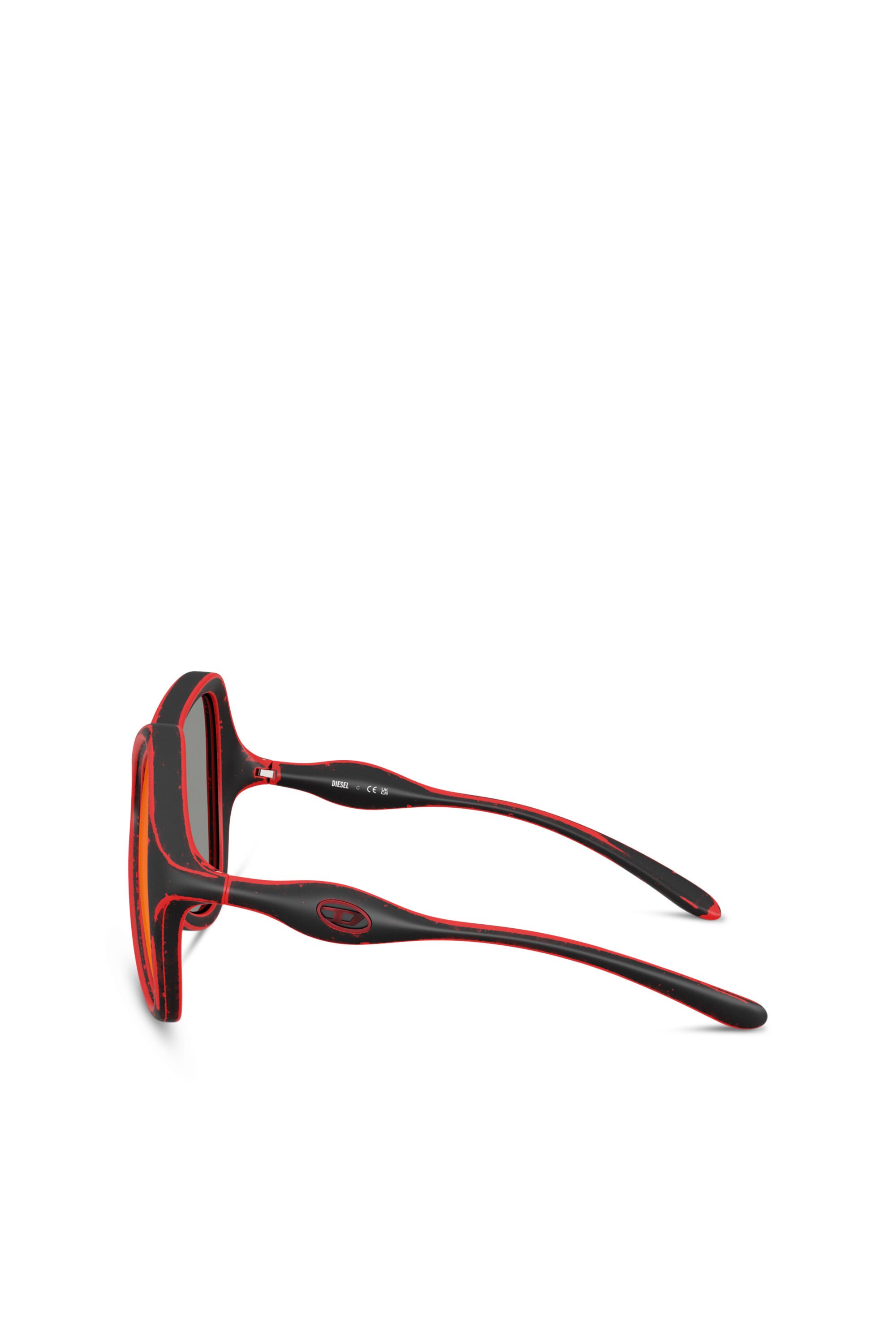 Diesel - 0DL3010U, Unisex's Cat-eye style sunglasses in ブラック/レッド - 2