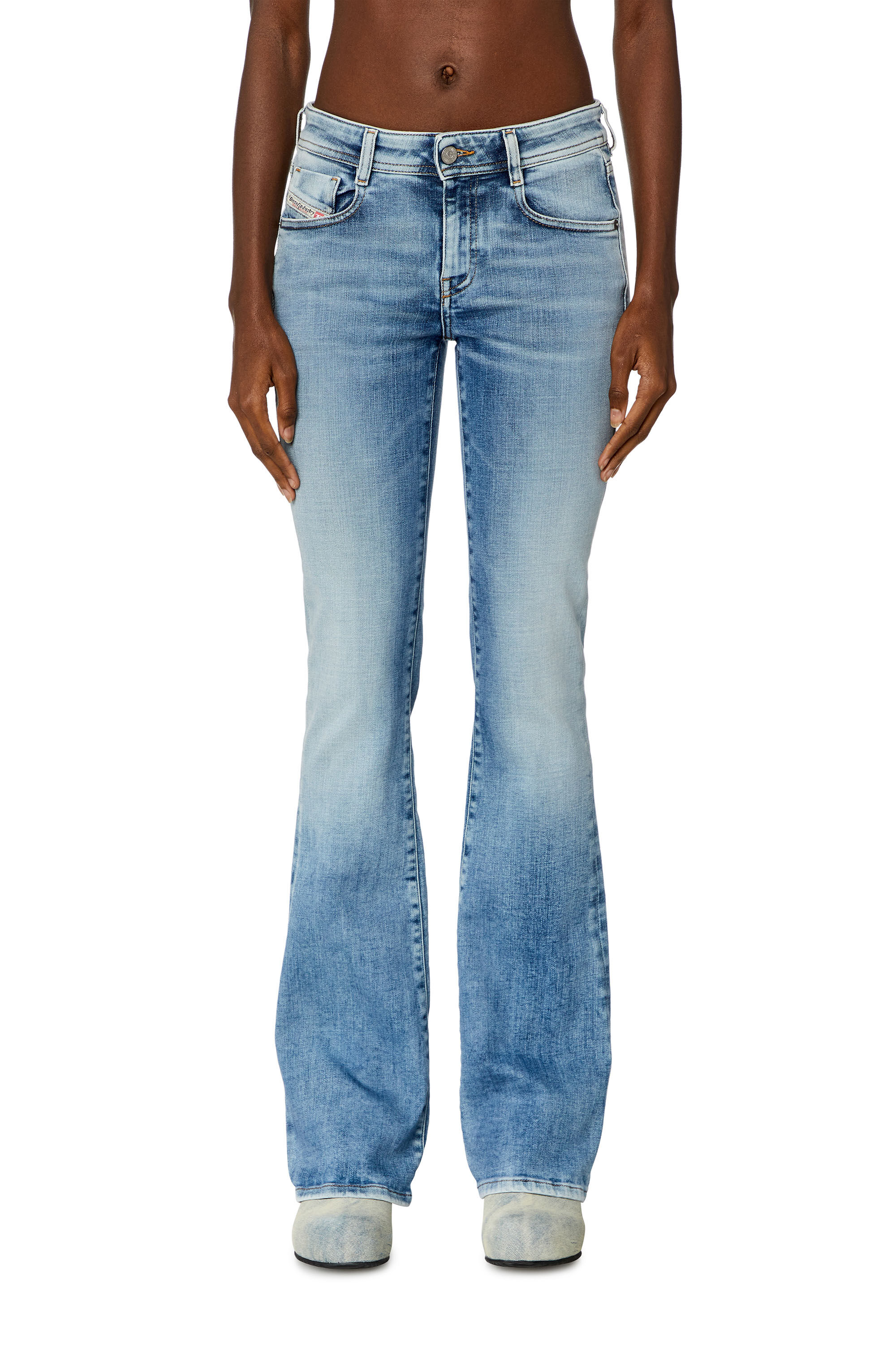 Diesel - Bootcut and Flare Jeans 1969 D-Ebbey 09H66, ライトブルー - Image 3