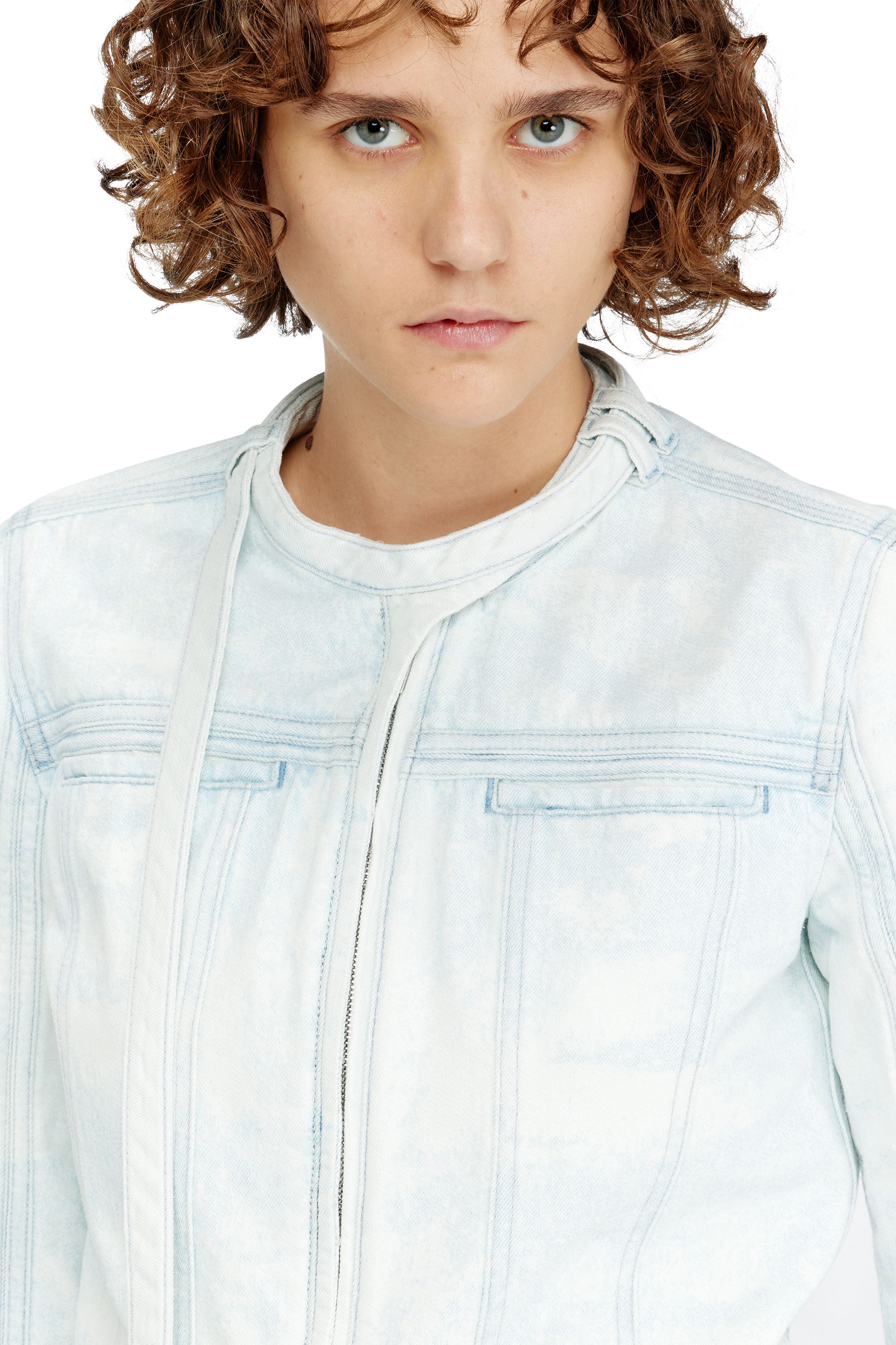 DE-SAPHIX-FSI Cropped jacket in ice-blue satin denim｜ブルー