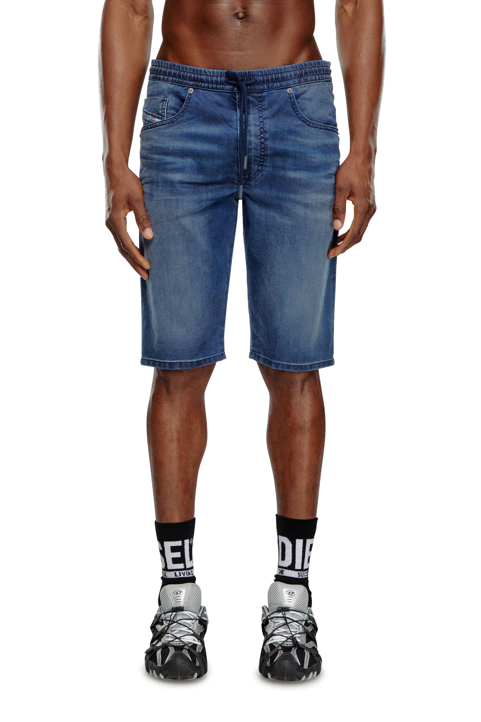 2033 D-KROOLEY-SHORT JOGG Chino shorts in JoggJeans｜ブルー｜メンズ｜DIESEL