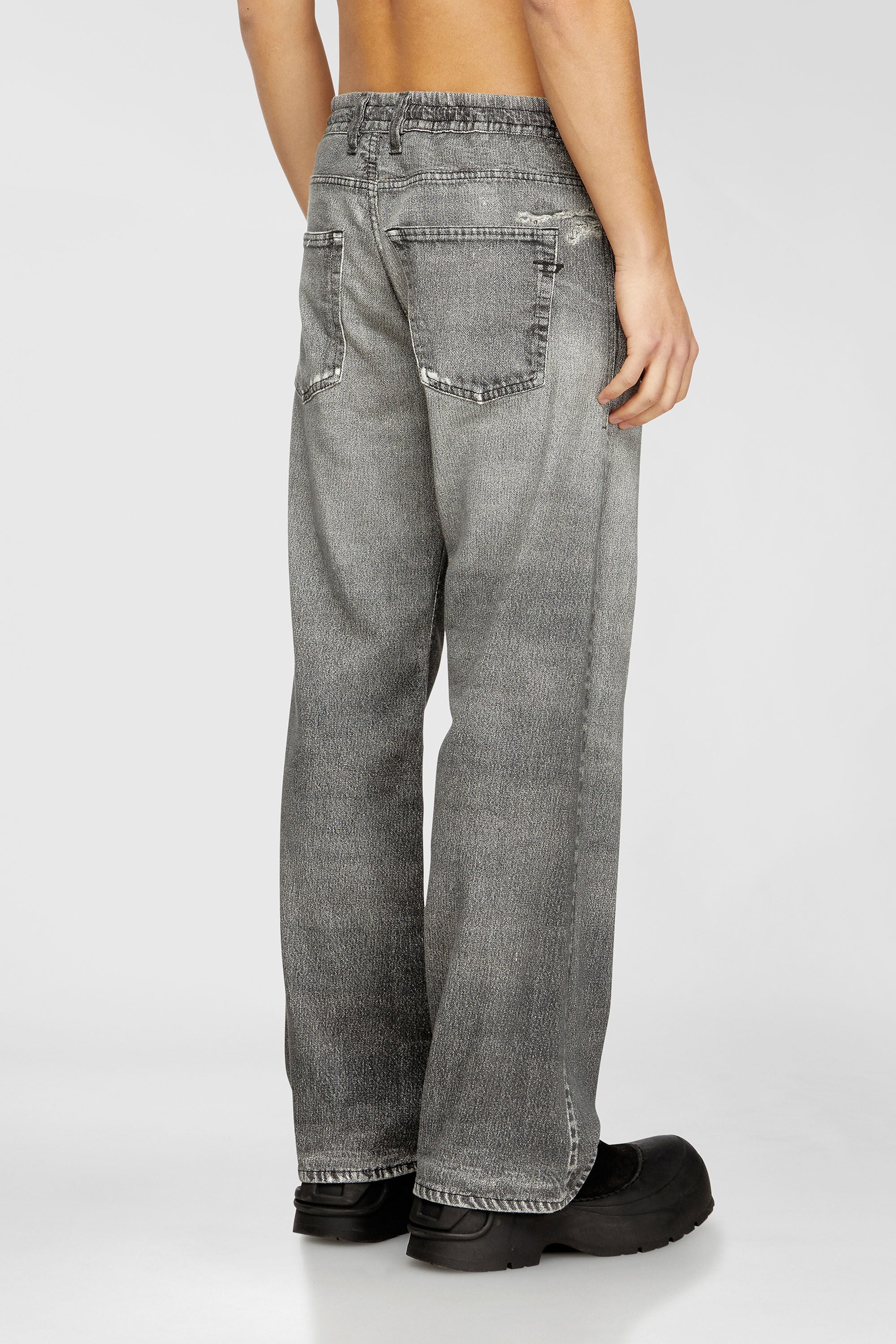 メンズリラックスデニム 2080 d-reel joggjeans® 068us ｜ディーゼル