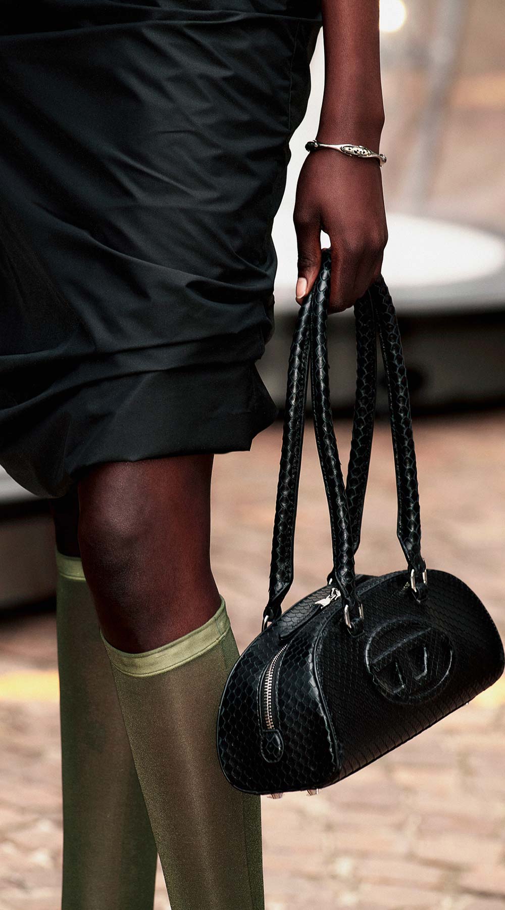 1DR Dome Elongated Black