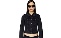 ウィメンズ コレクション