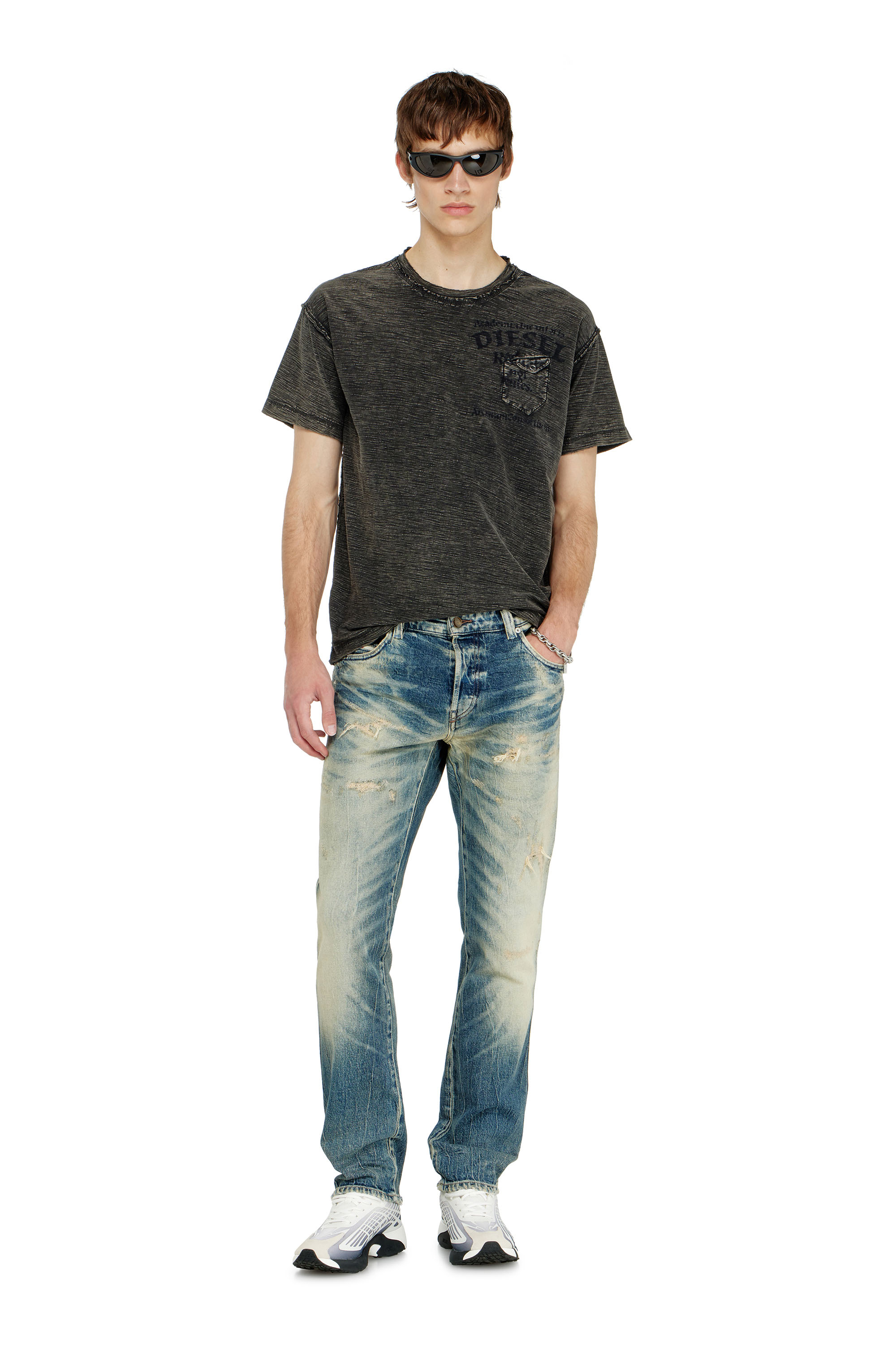 Diesel - T-ARDY, Male's Tシャツ in ダークグレー - 2