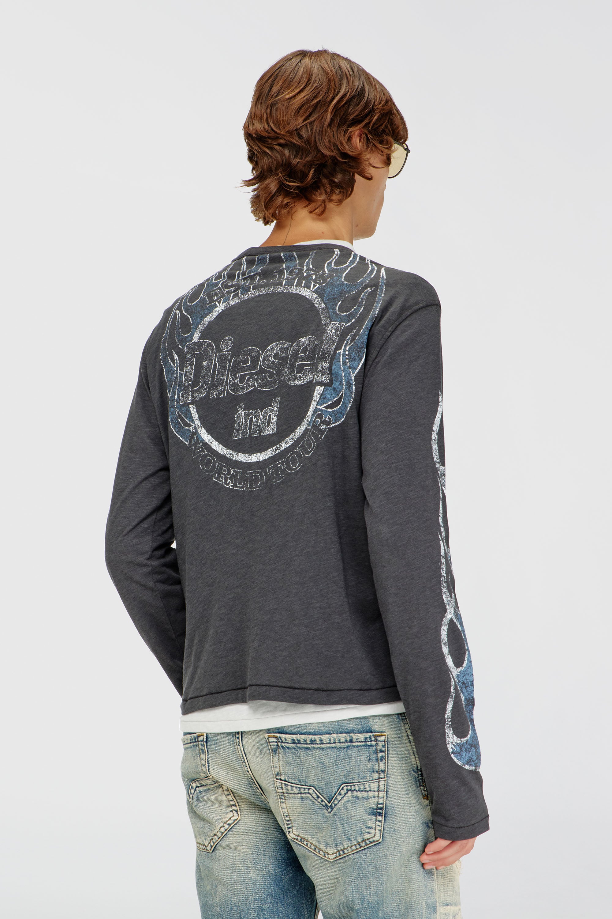 Diesel - T-NOTS-LS, Male's 長袖Tシャツ in ダークグレー - 4