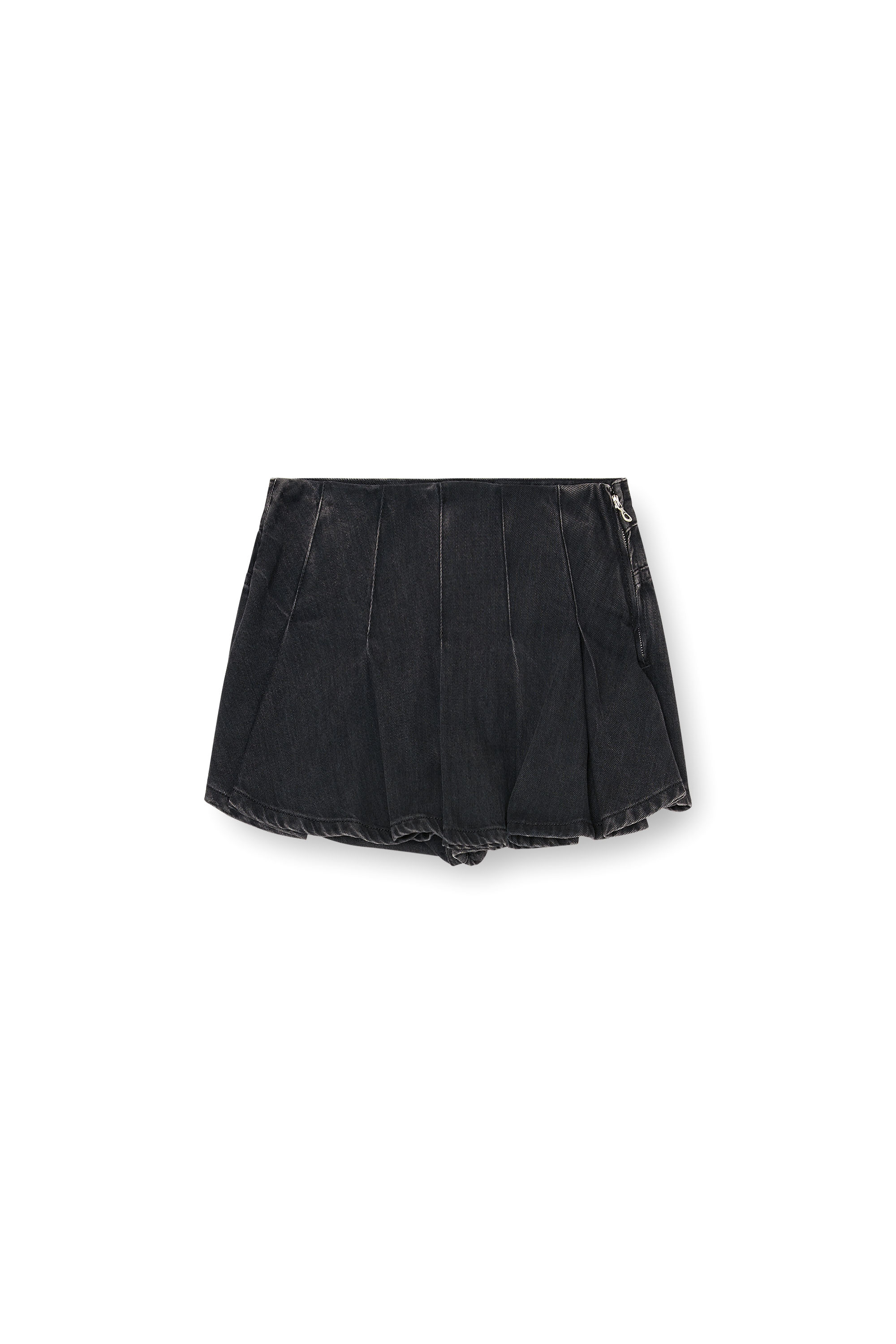 Diesel - DE-ROX, Female's Shorts in Tencel denim with pleated front in ブラック - 3