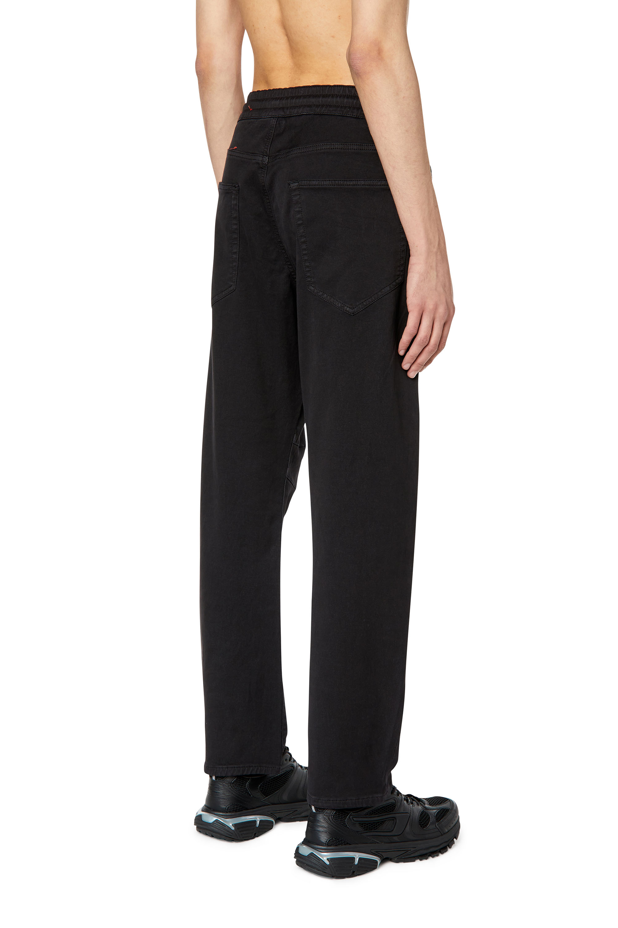 Diesel - Tapered 2040 D-Amage Joggjeans® 068DY, ブラック - Image 2