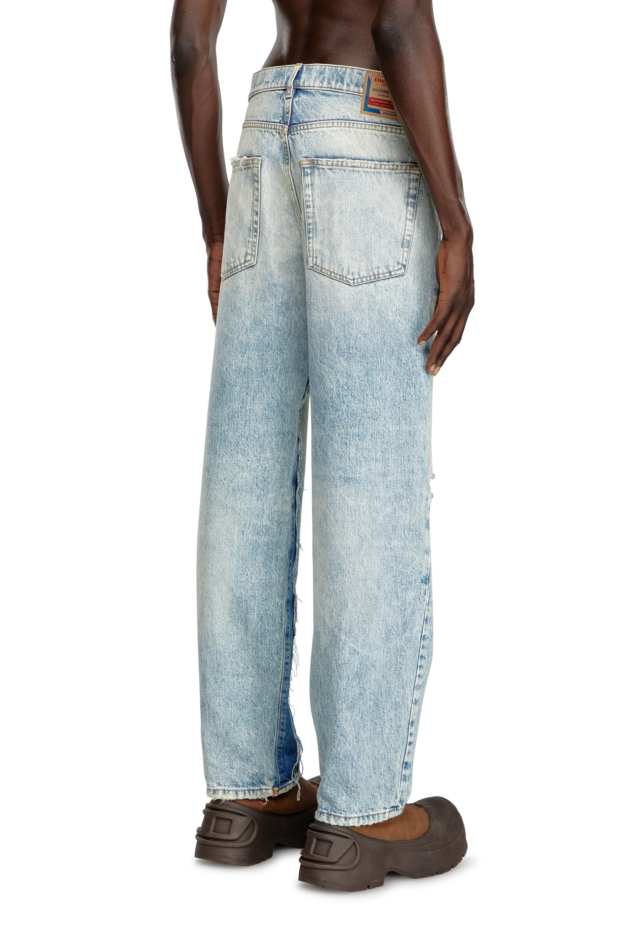 Diesel - Male's Relaxed Jeans D-Fire 0AJEN, ライトブルー - 4