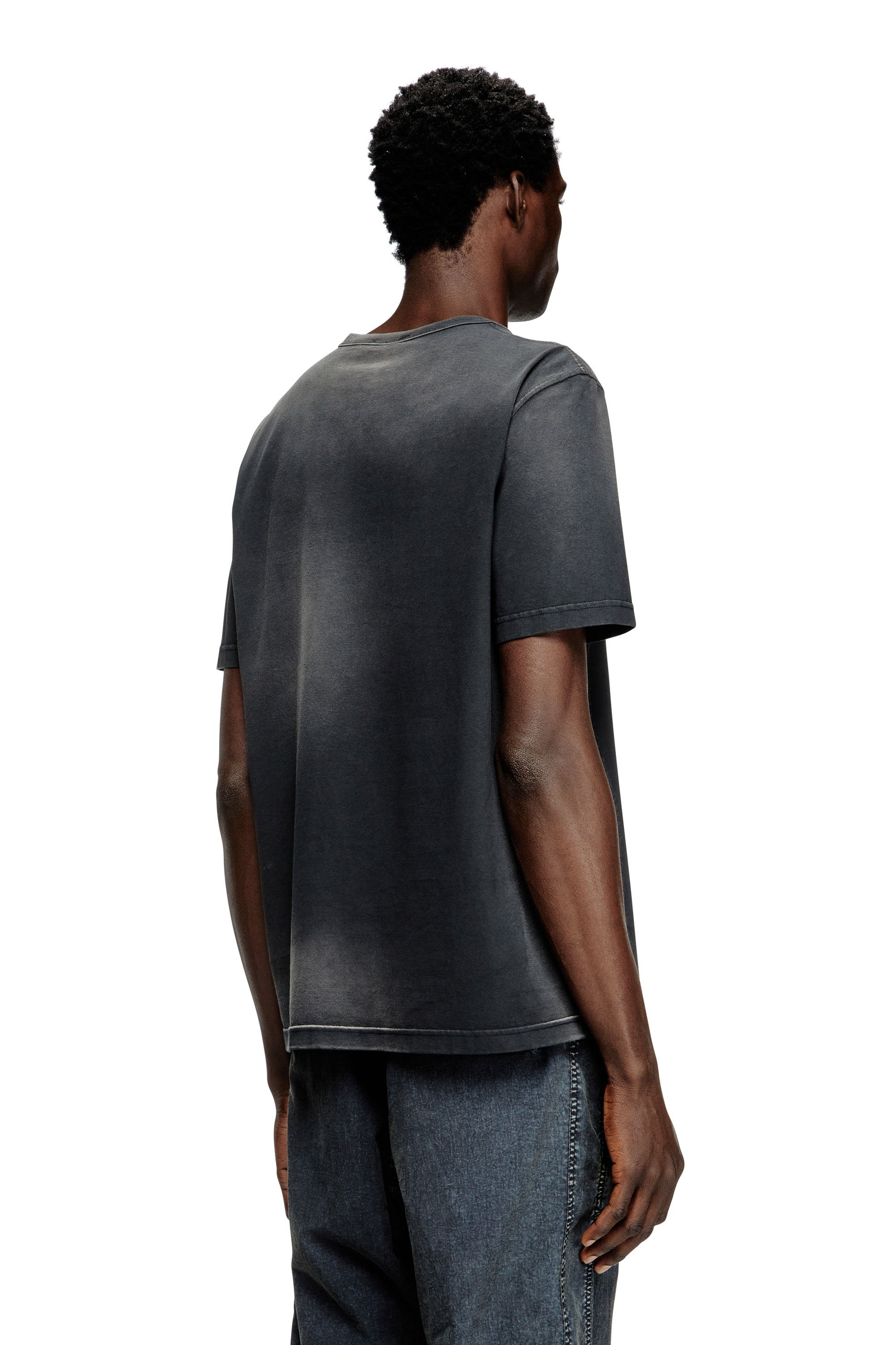 Diesel - T-ADJUST-T1, Male's Faded T-shirt with cut-out Oval D in ブラック - 4