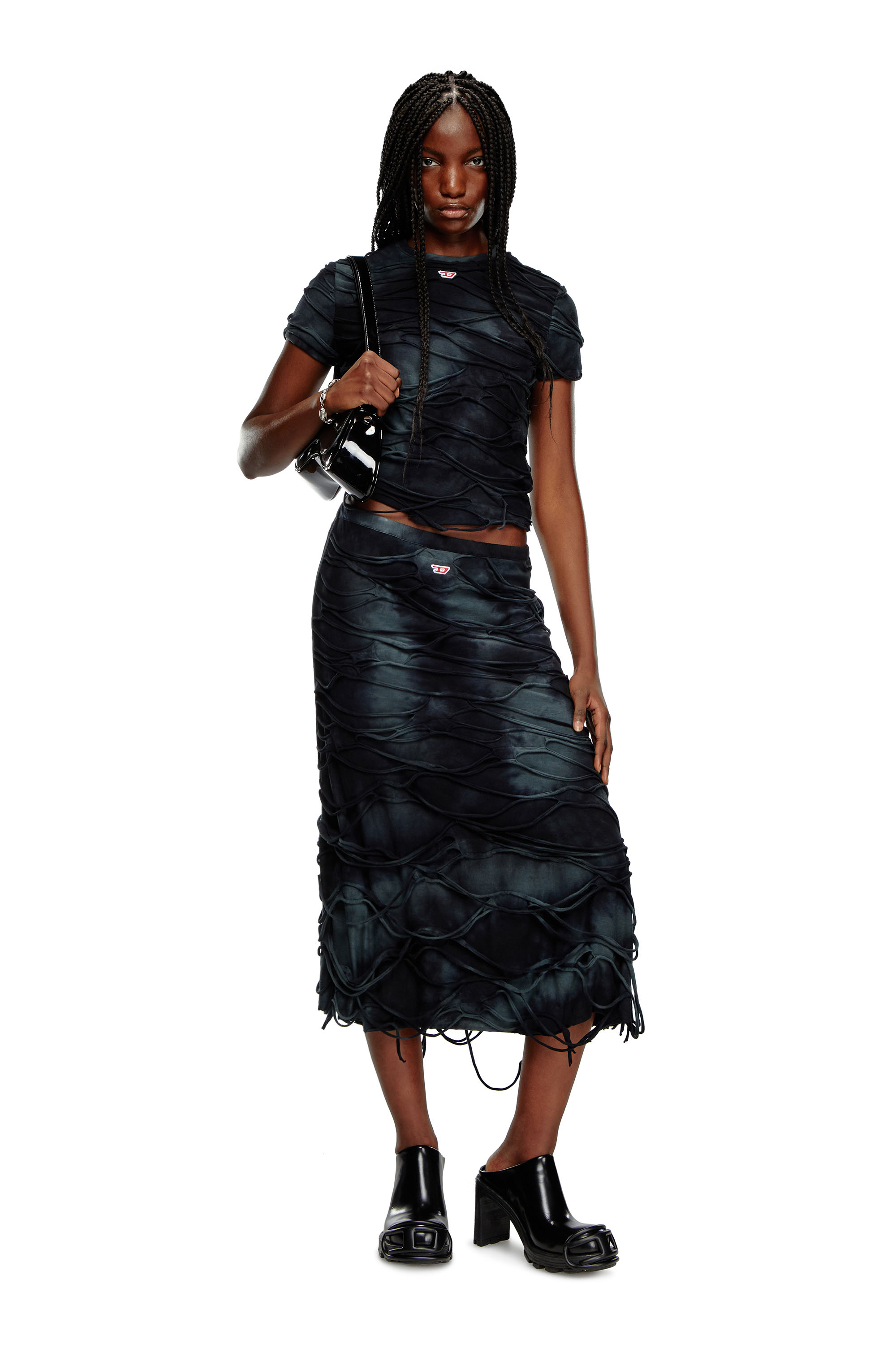 Diesel - T-UNCUTIE-LONG-P1, Female's T-shirt with floating strands in ブラック - 2