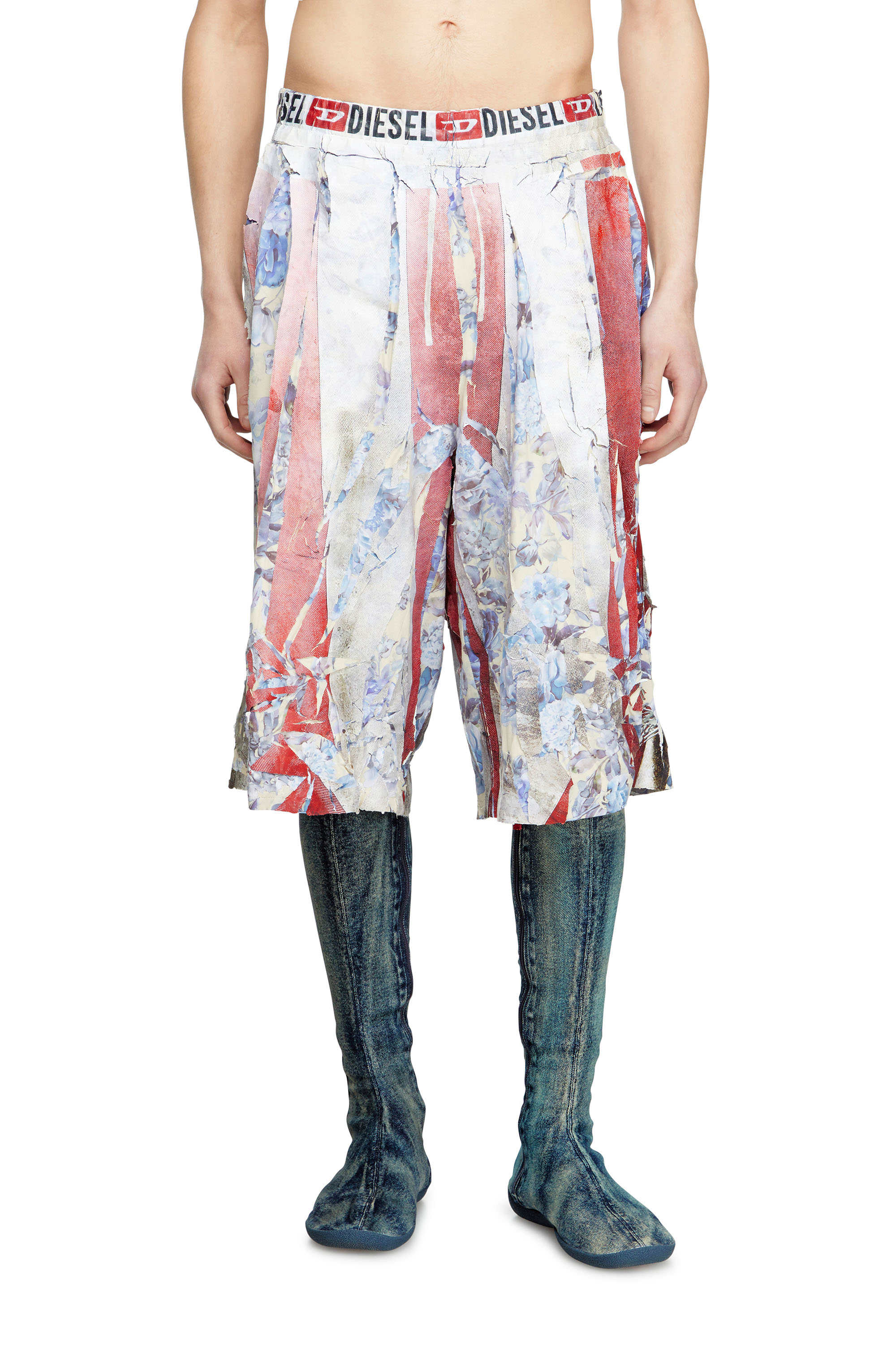 Diesel - P-HELGE, Unisex's Floral shorts with cracked over-print in レッド/ホワイト - 3