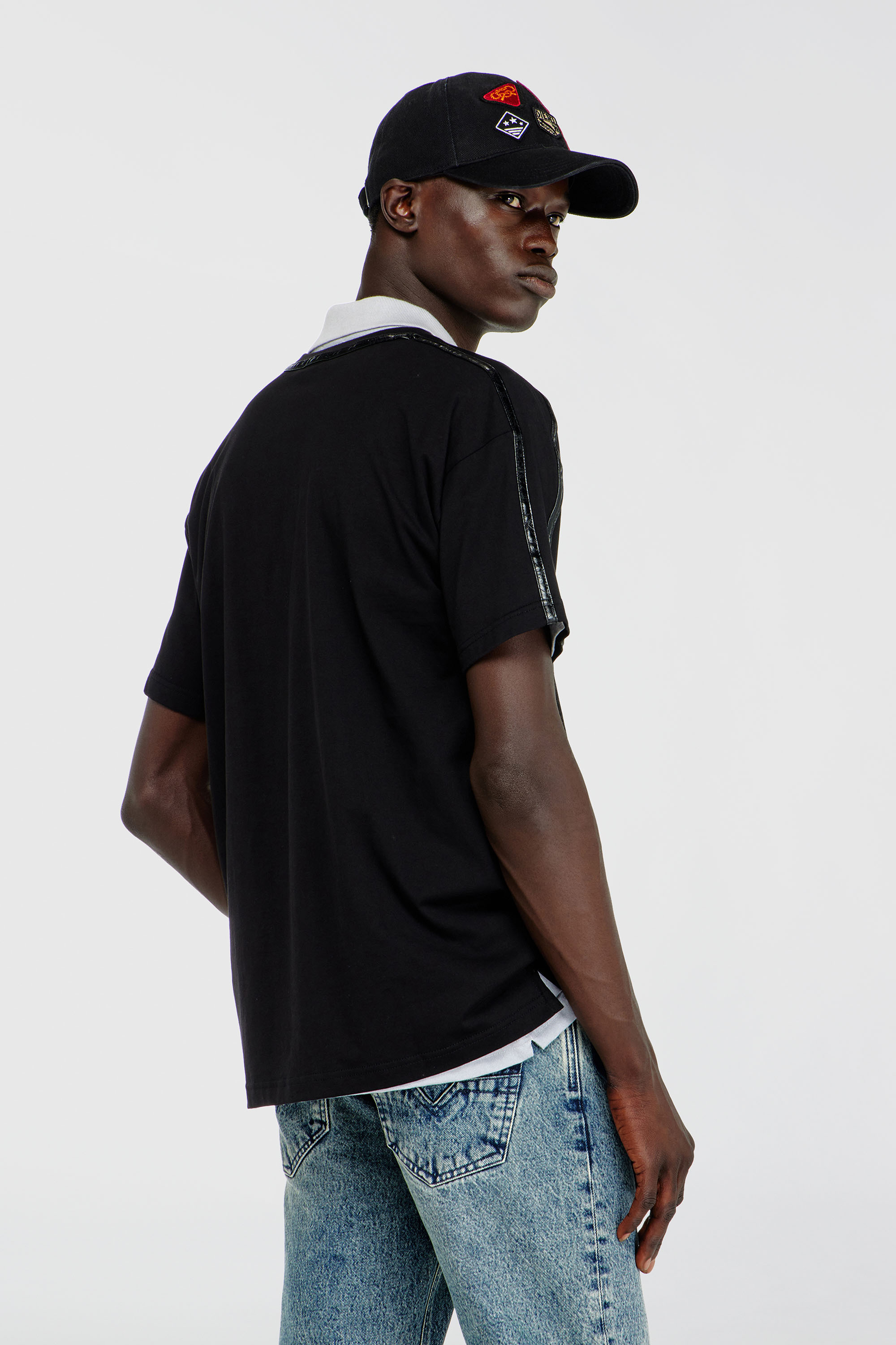 Diesel - T-NORM-FL, Male's Tシャツ in ブラック - 4