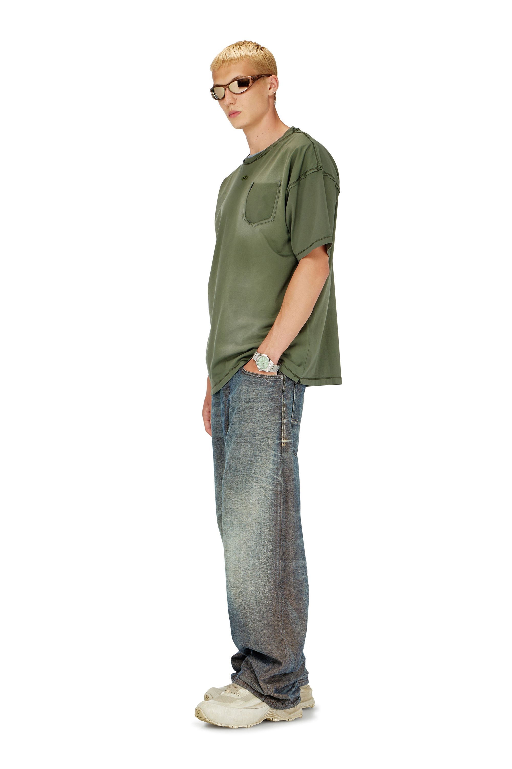 Diesel - T-POCK, Male's Tシャツ in グリーン - 2