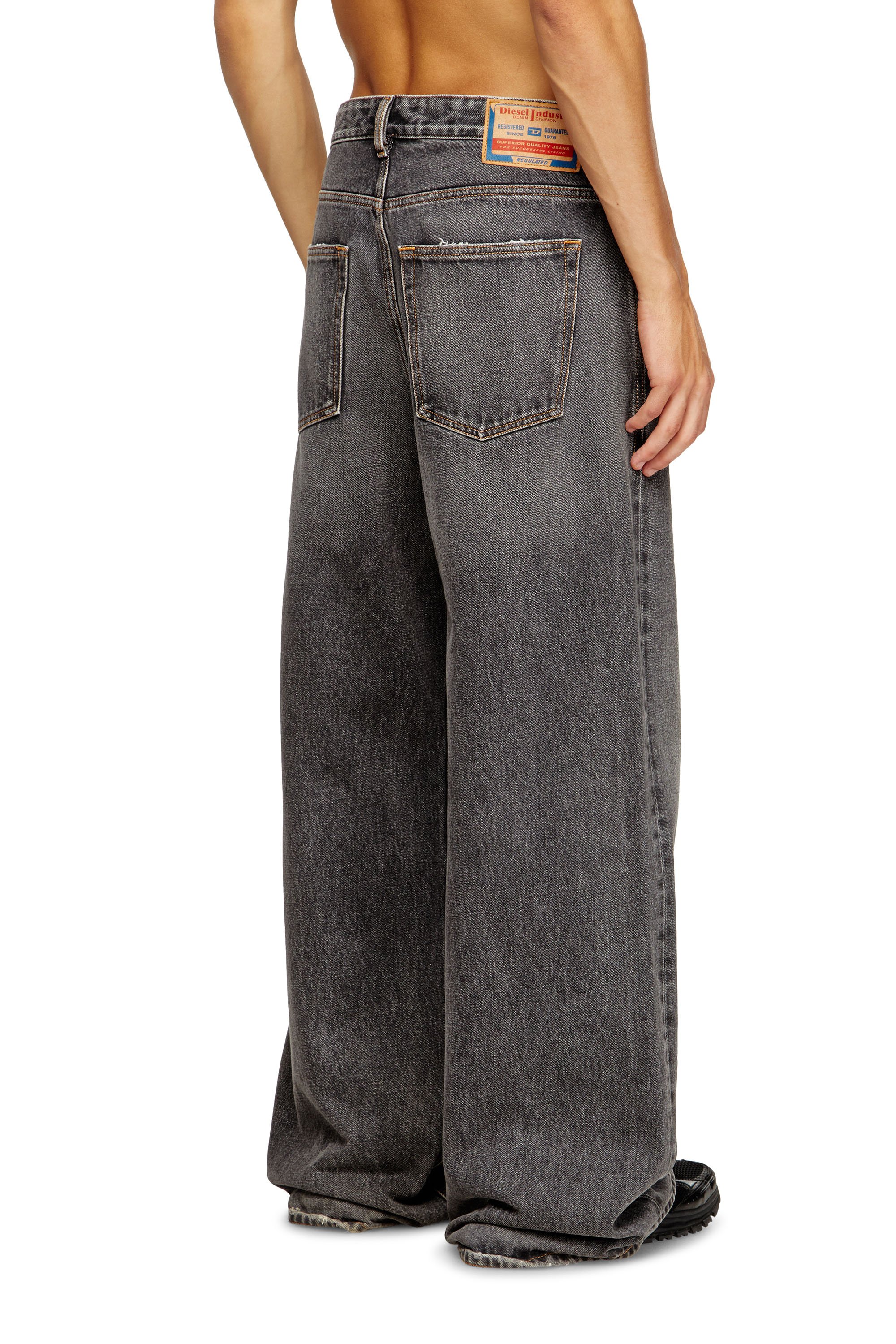 Diesel - Male's Relaxed Jeans D-Rise 007F6, ブラック/ダークグレー - 4