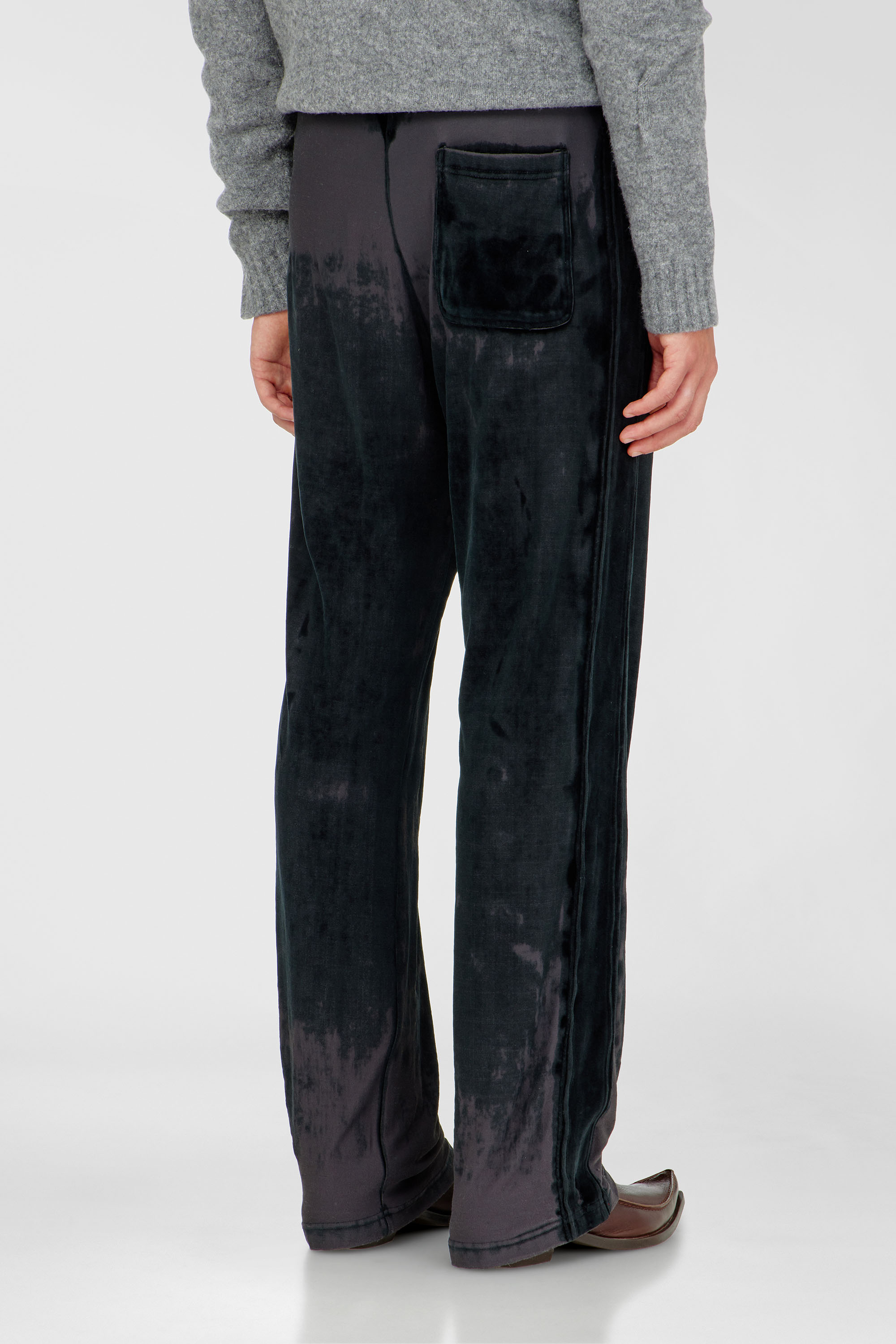 Diesel - P-STRAP, Male's Sweatpants in devor&eacute; chenille in ブラック - 4