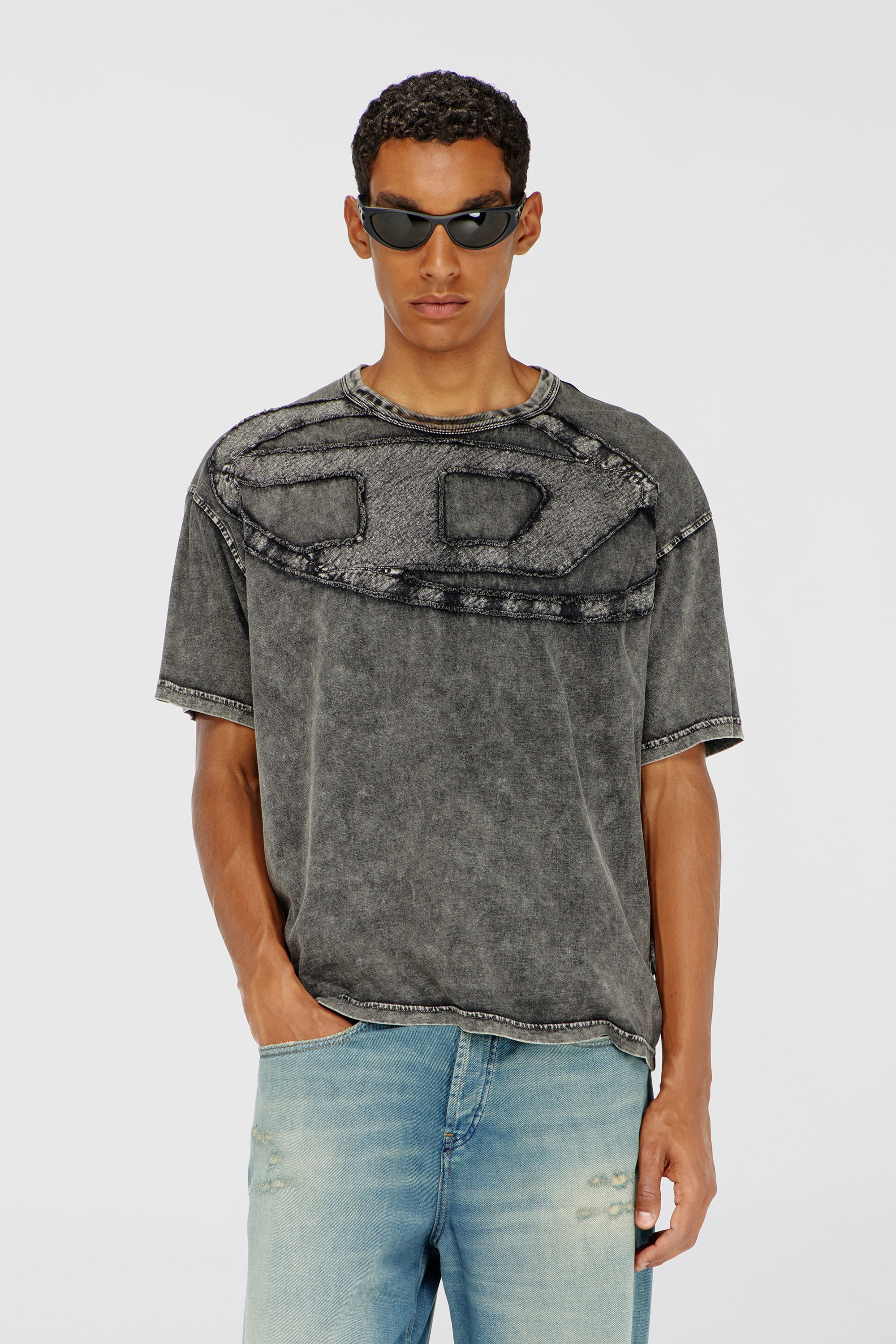 Diesel - T-BOXT-DEN, Male's Tシャツ in ブラック - 1