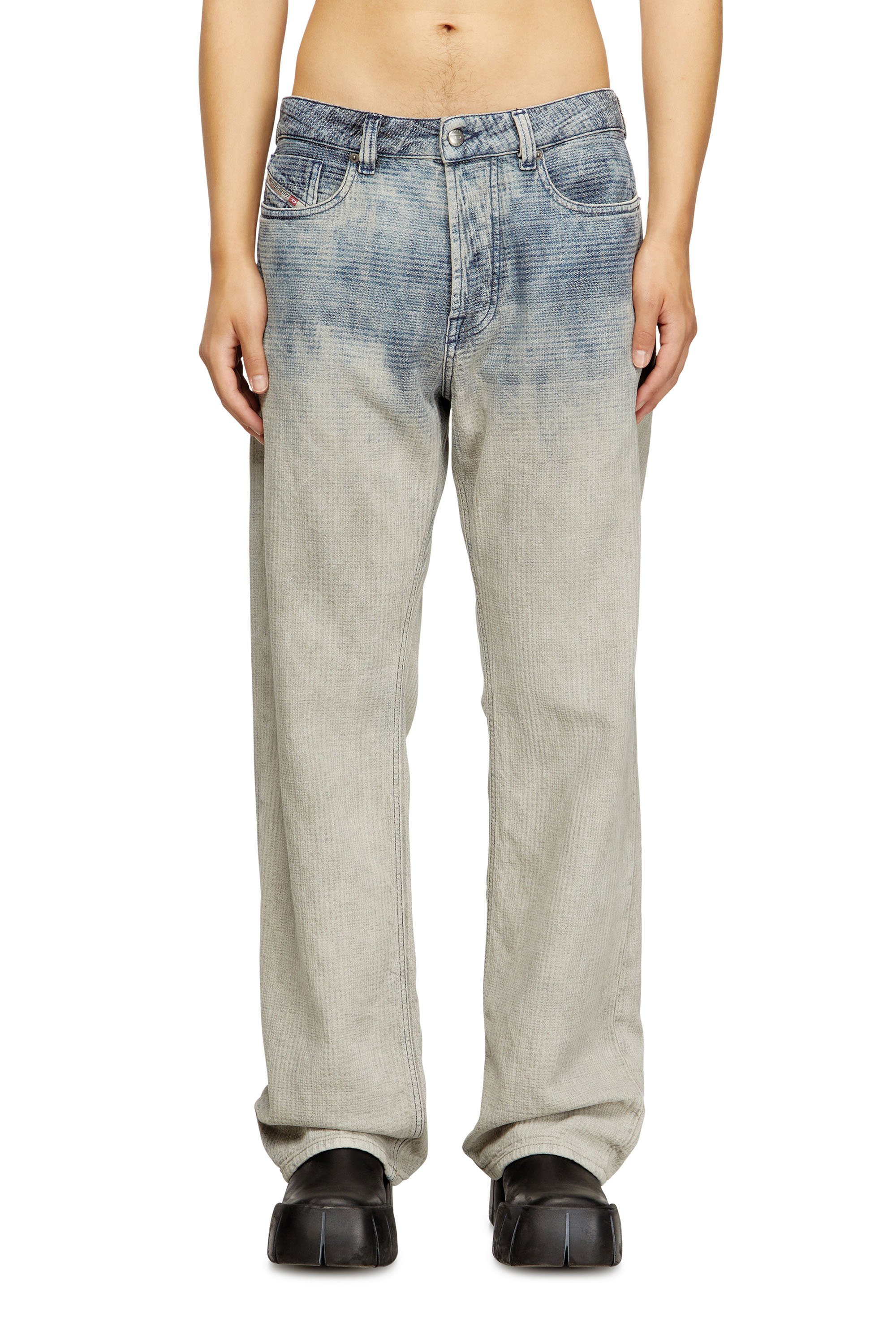 Diesel - Male's Relaxed Jeans 1980 D-Eeper 09N93, ミディアムブルー - 1