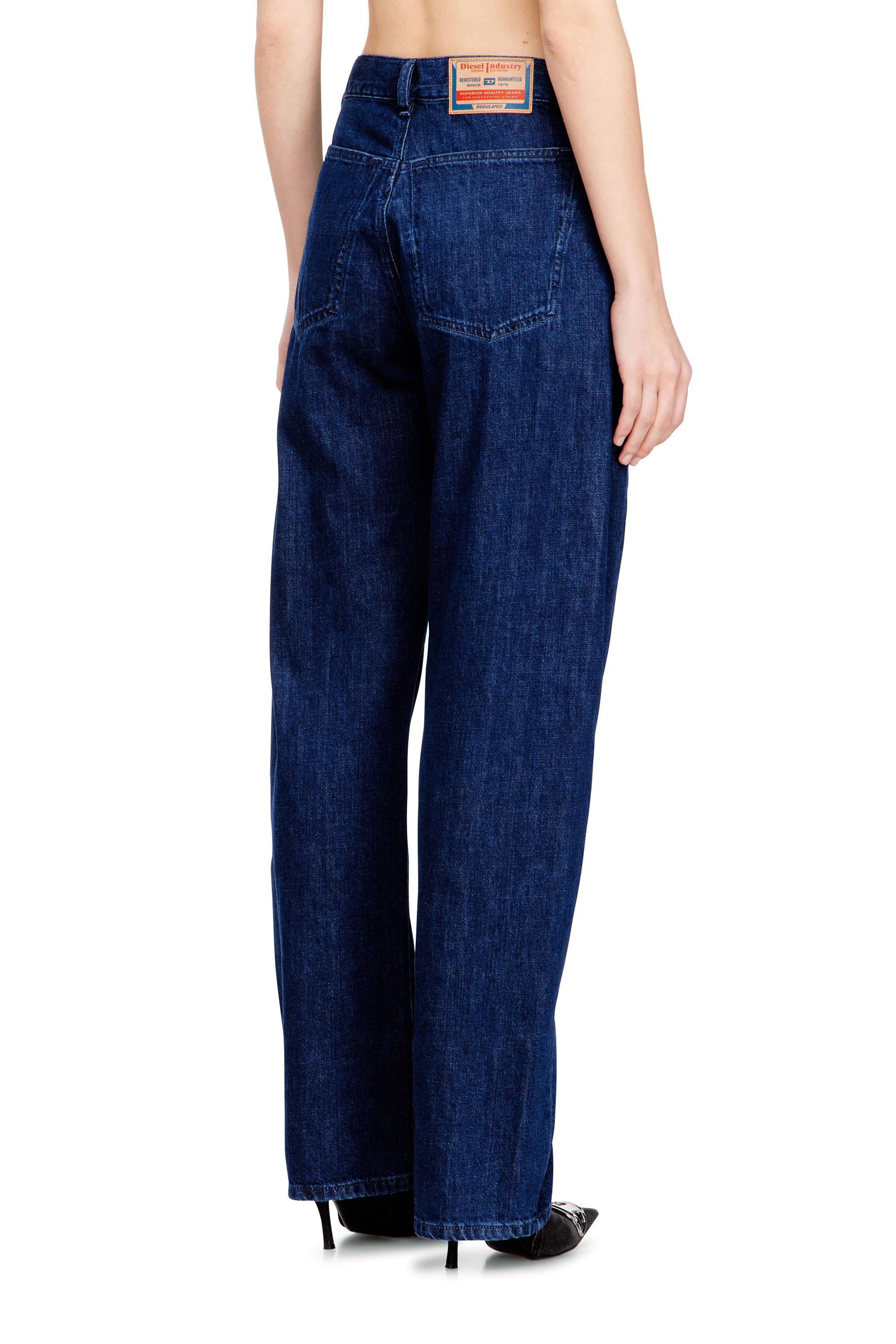 Diesel - Female's Relaxed Jeans 1974 D-Ellz 0DBDX, null - 4