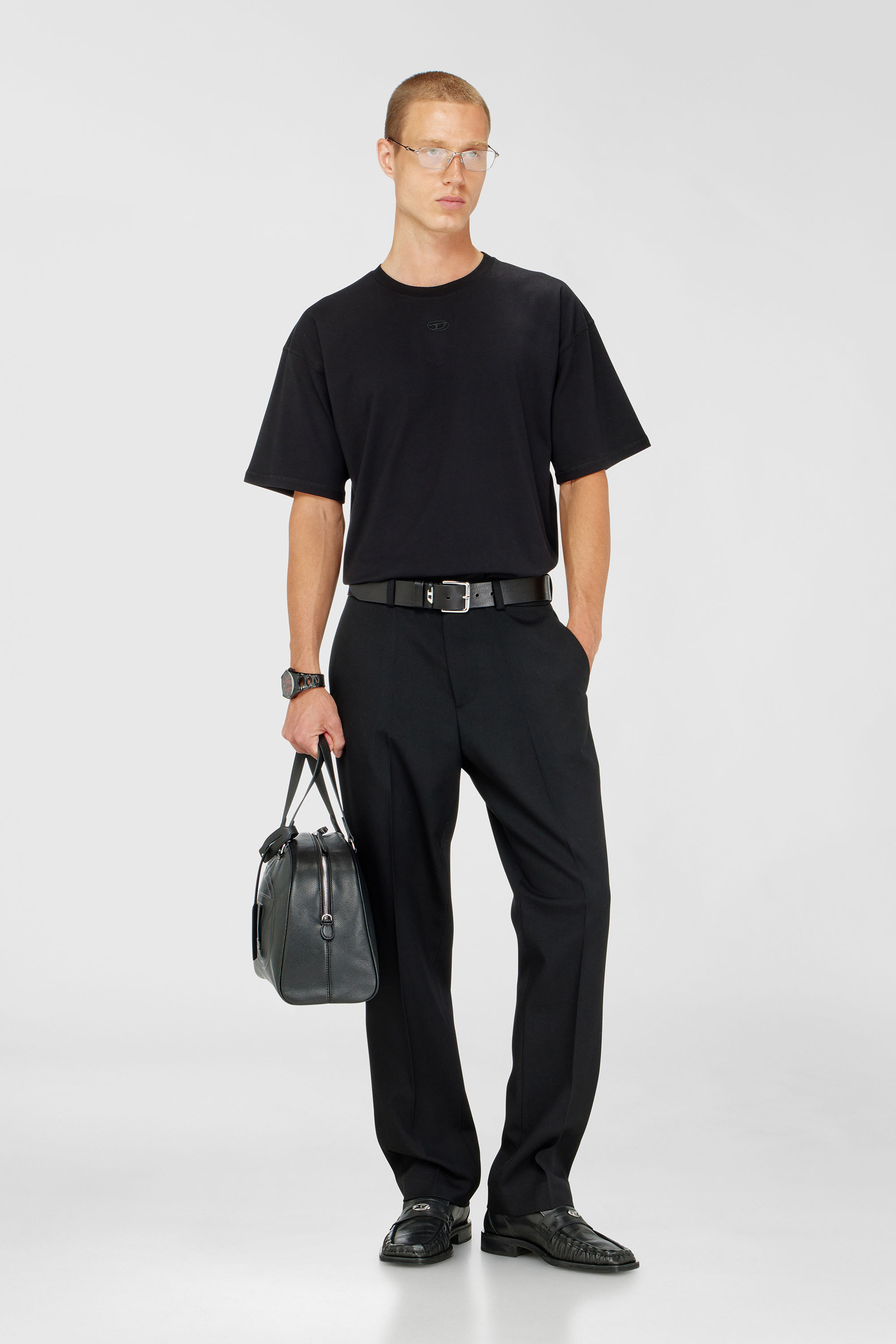 Diesel - T-LUCIEN-IHBI, Male's Tシャツ in ブラック - 1