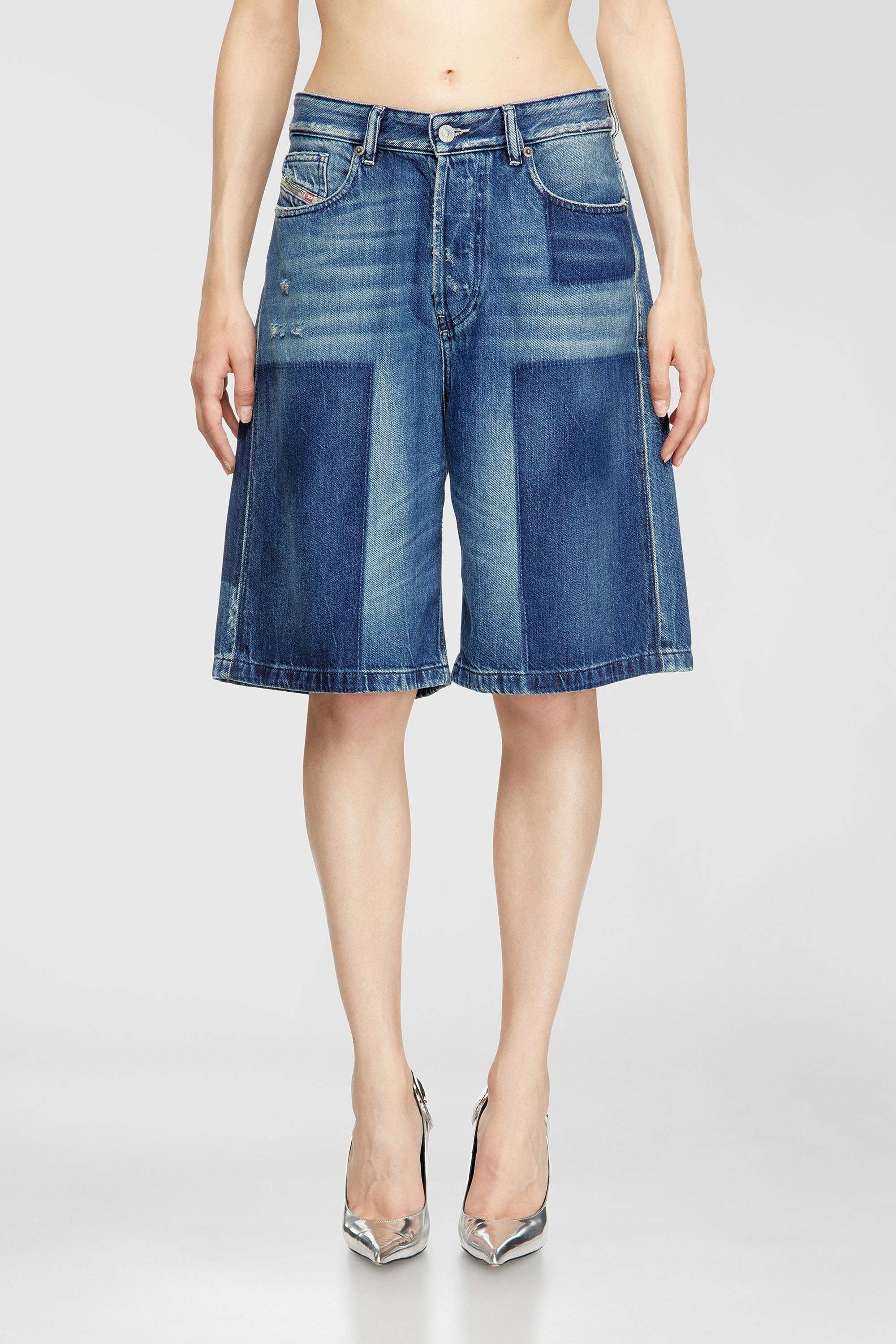 Diesel - DE-SIRE-SHORT, Female's Shorts in contrast-effect denim in ミディアムブルー - 3