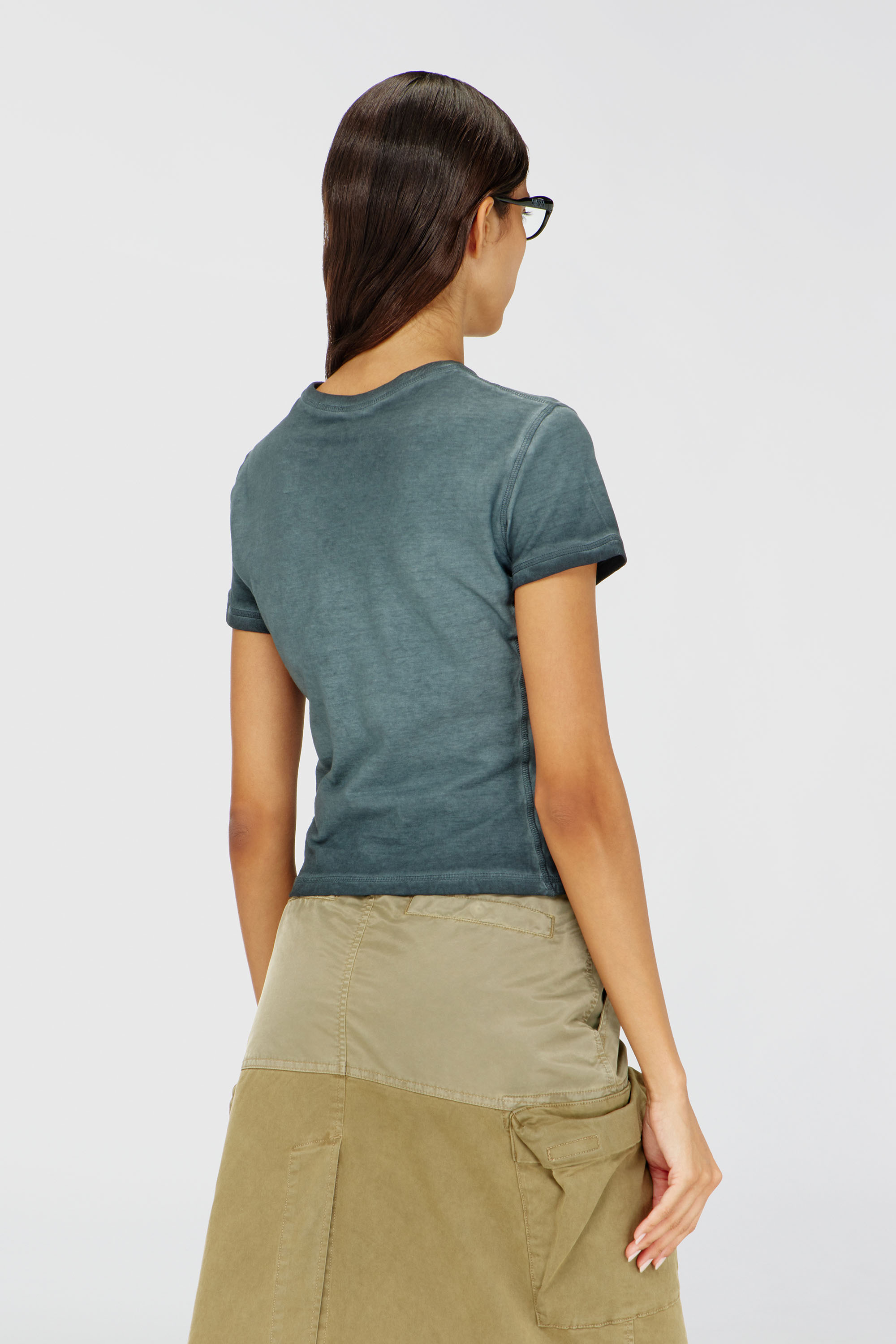 Diesel - T-UNCUTY-WAF, Female's Tシャツ in ダークグリーン - 4