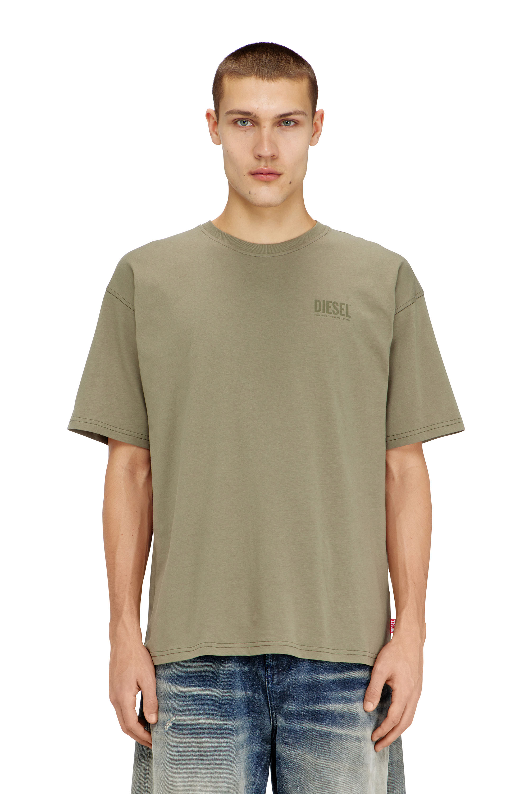 Diesel - T-BOXT-V8, Male's Relaxed T-shirt with back camo print in ミリタリーグリーン - 3