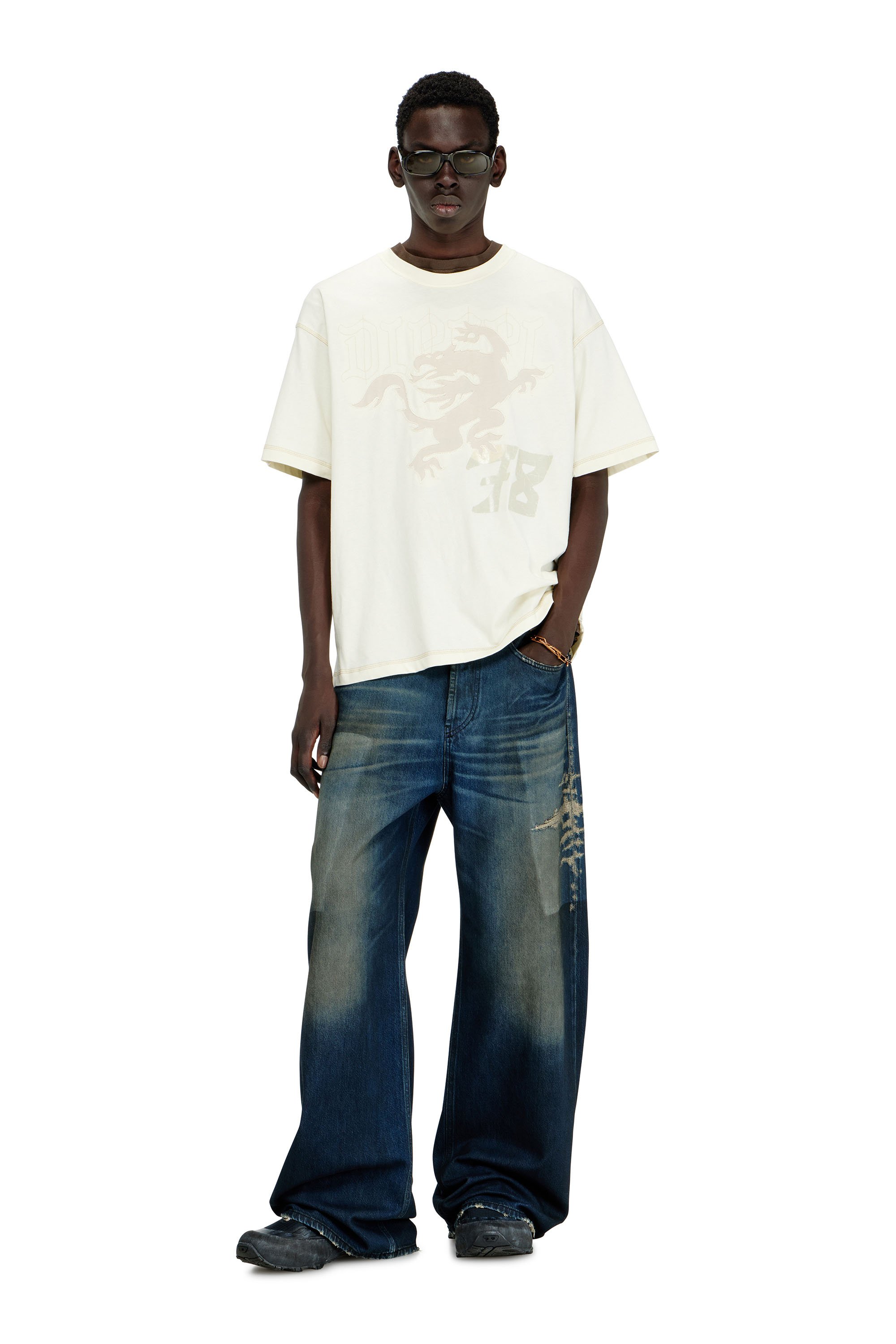 Diesel - T-BOXT-NOTCH, Male's Tシャツ in ホワイト - 2