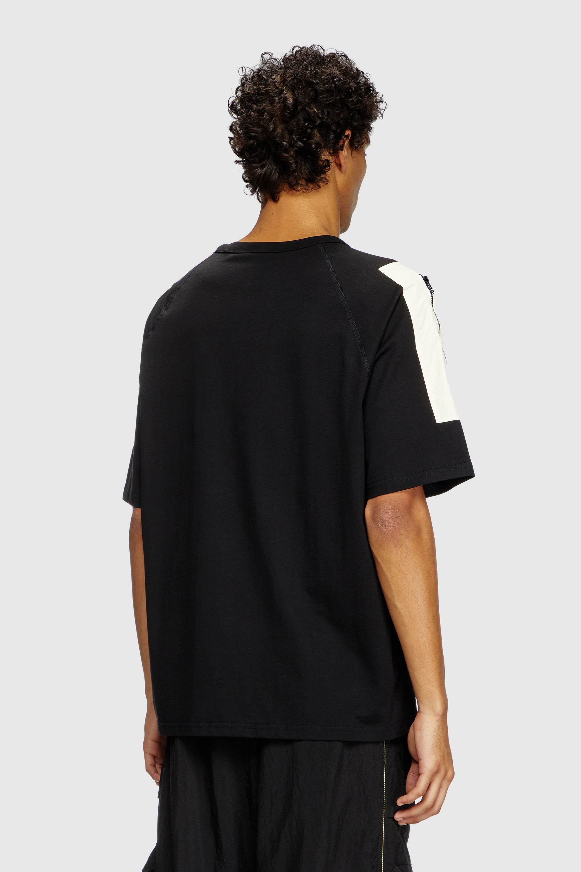 Diesel - T-shirt（BLACK）, Male's T-shirt（BLACK） in ブラック - 2