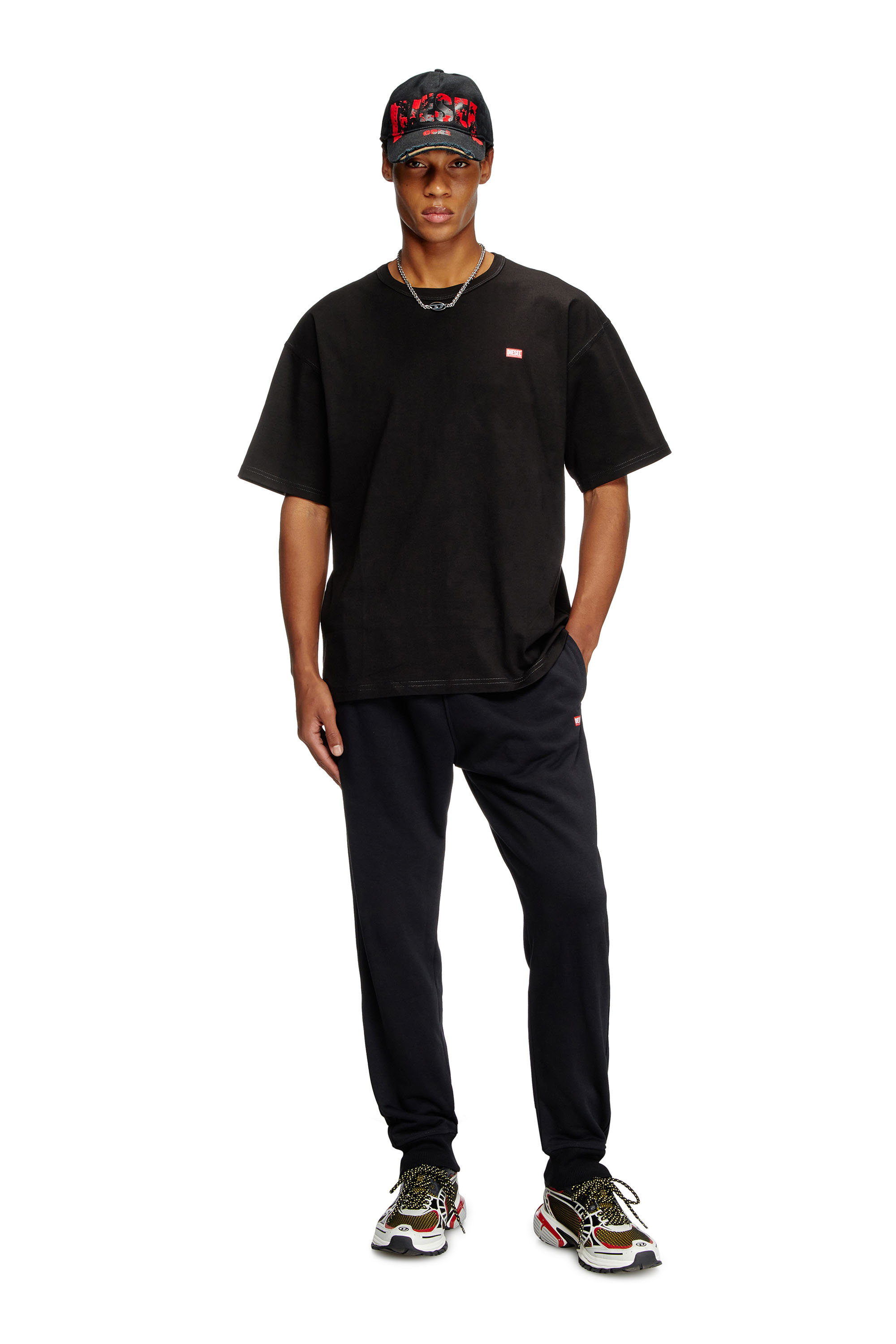 Diesel - T-BOXT-R30, Male's T-shirt with small logo in ブラック - 2