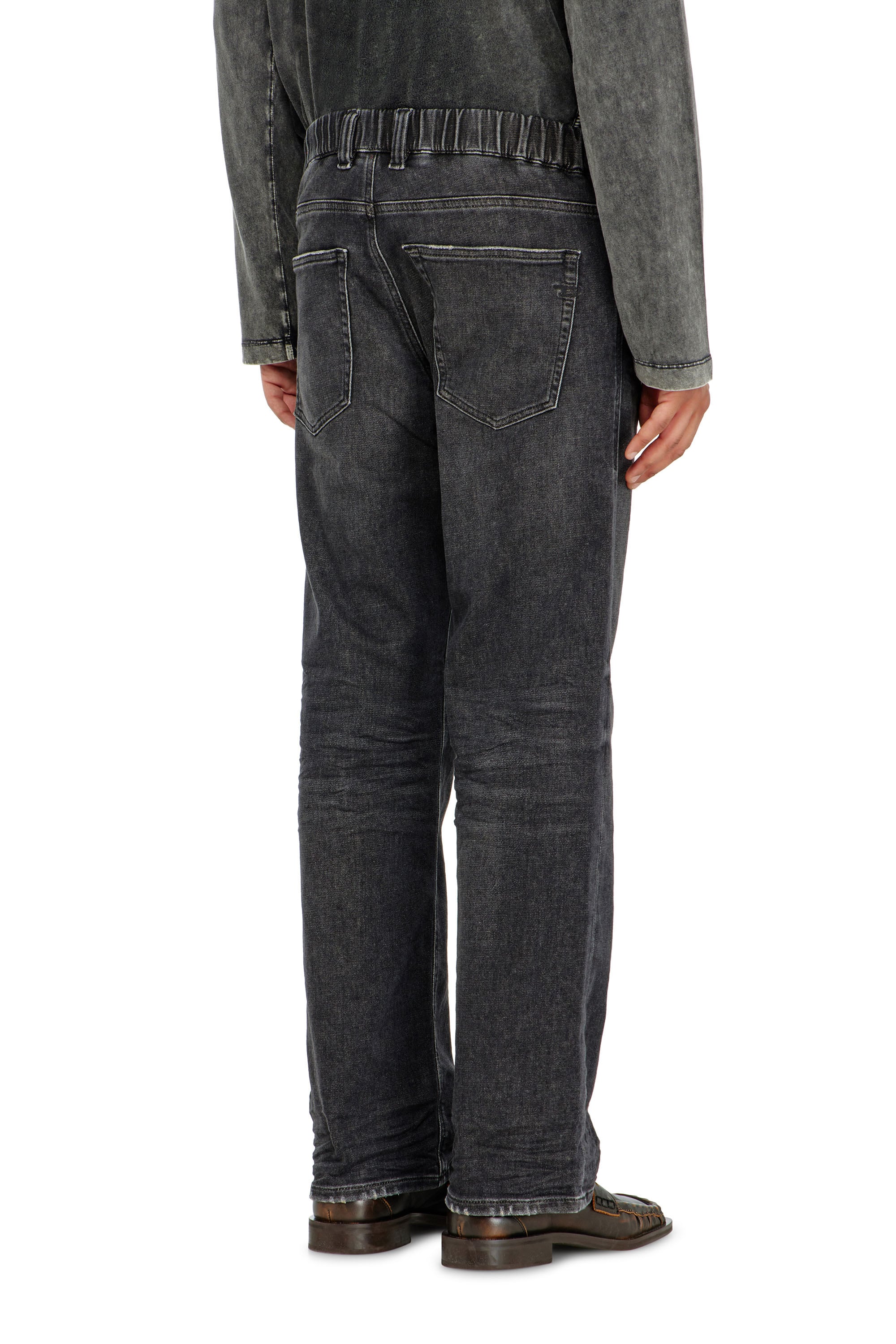 Diesel - Male's Relaxed 2080 D-Reel Joggjeans&reg; 09P92, ブラック/ダークグレー - 3