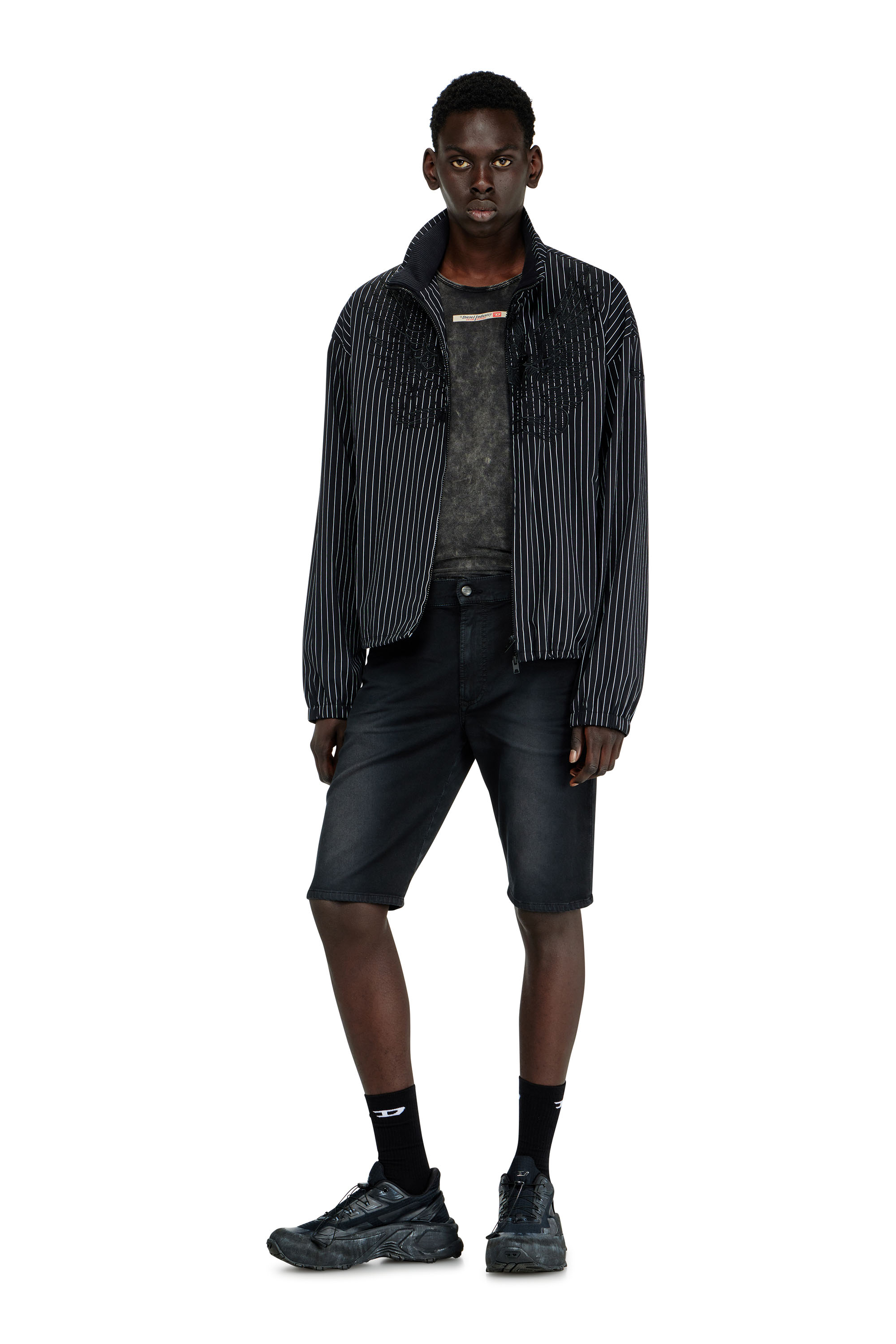 Diesel - 2033 D-KROOLEY-SHORT-BW JOGG, Male's ジョグ ショートパンツ in ブラック - 1