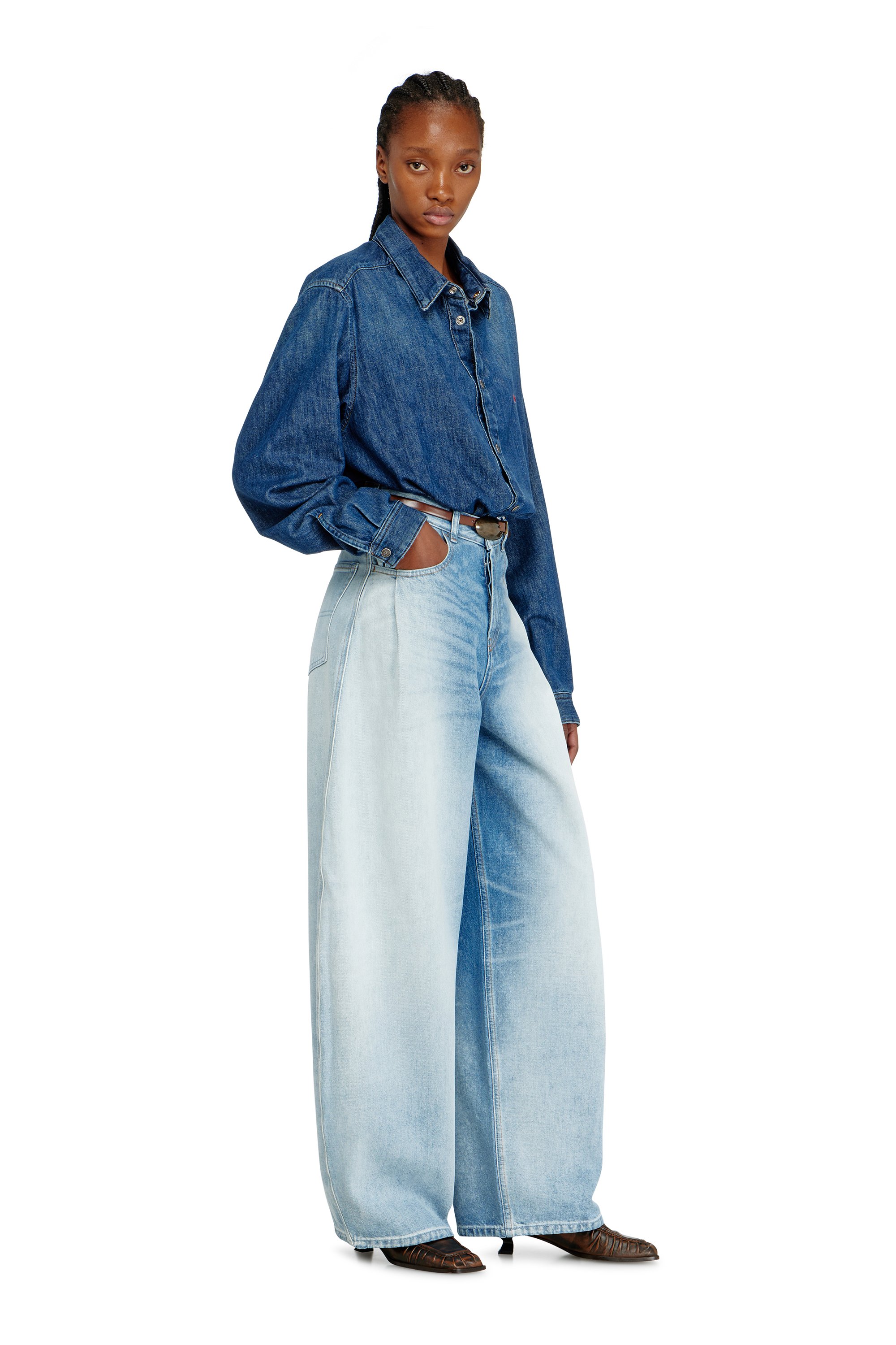 Diesel - Female's Relaxed Jeans 1987 D-Khelz 007EE, ライトブルー - 2