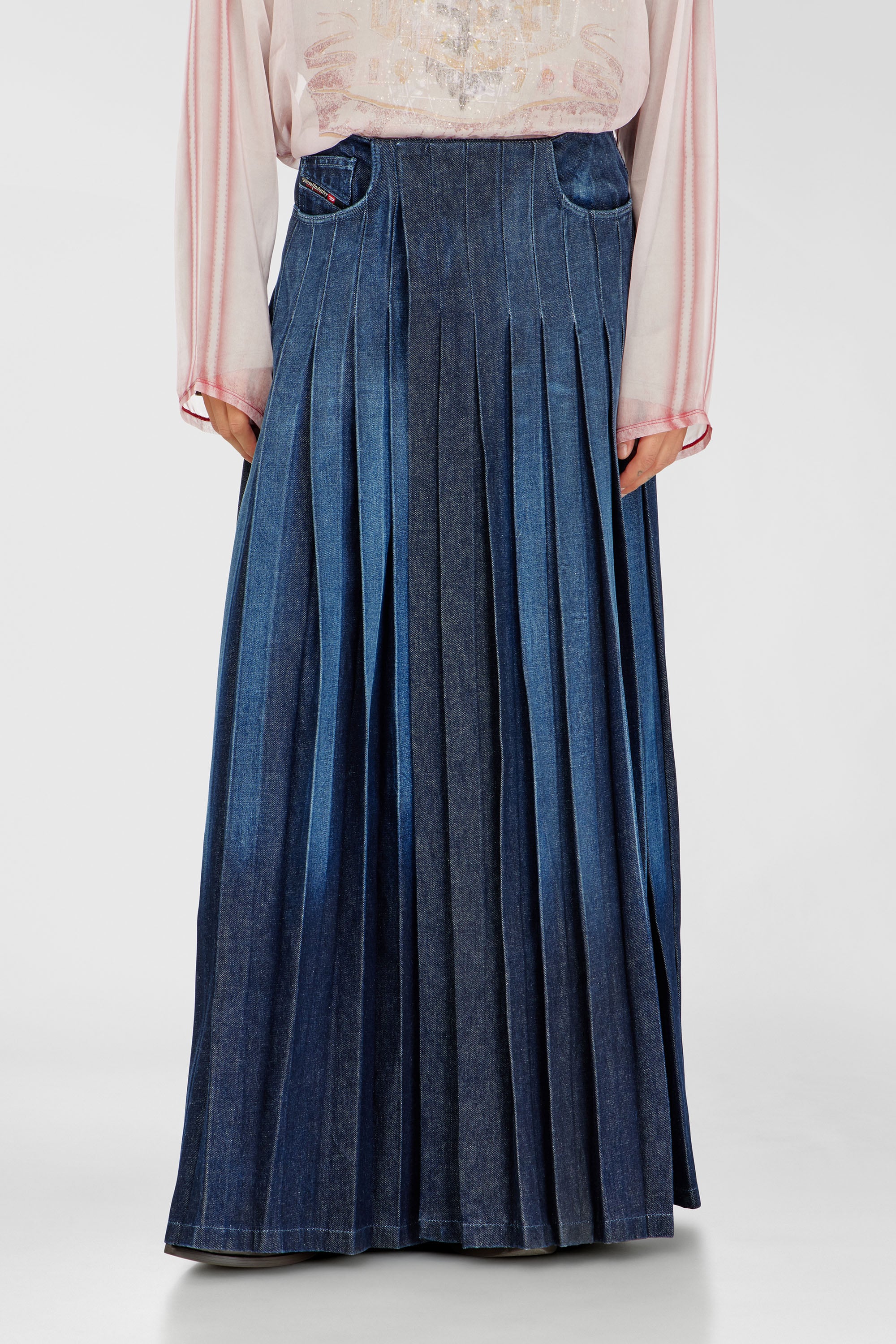 Diesel - D-QUILTY-FSJ1, Unisex's Long wrap skirt in pleated denim in ダークブルー - 1