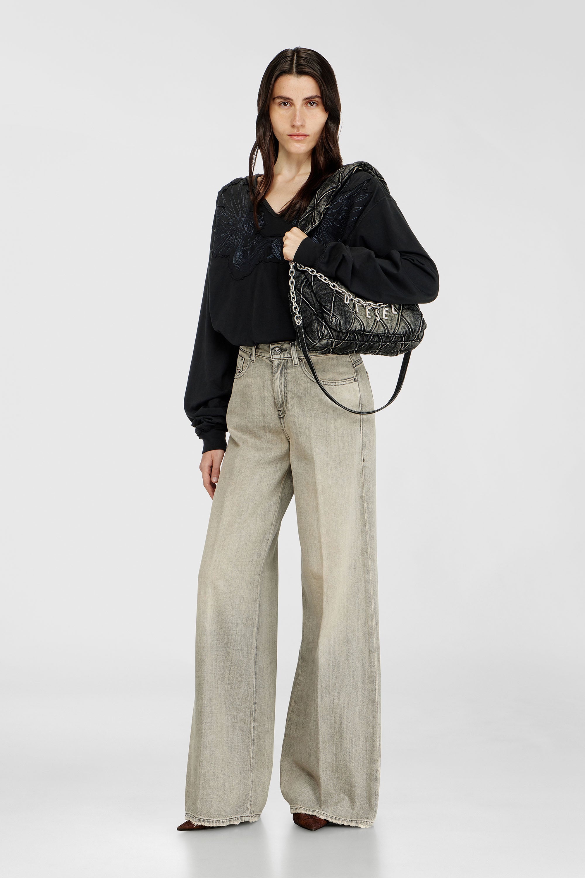Diesel - CHARM-D SHOULDER S, Female's Charm-D-Small shoulder bag in treated quilted denim in ブラック - 2