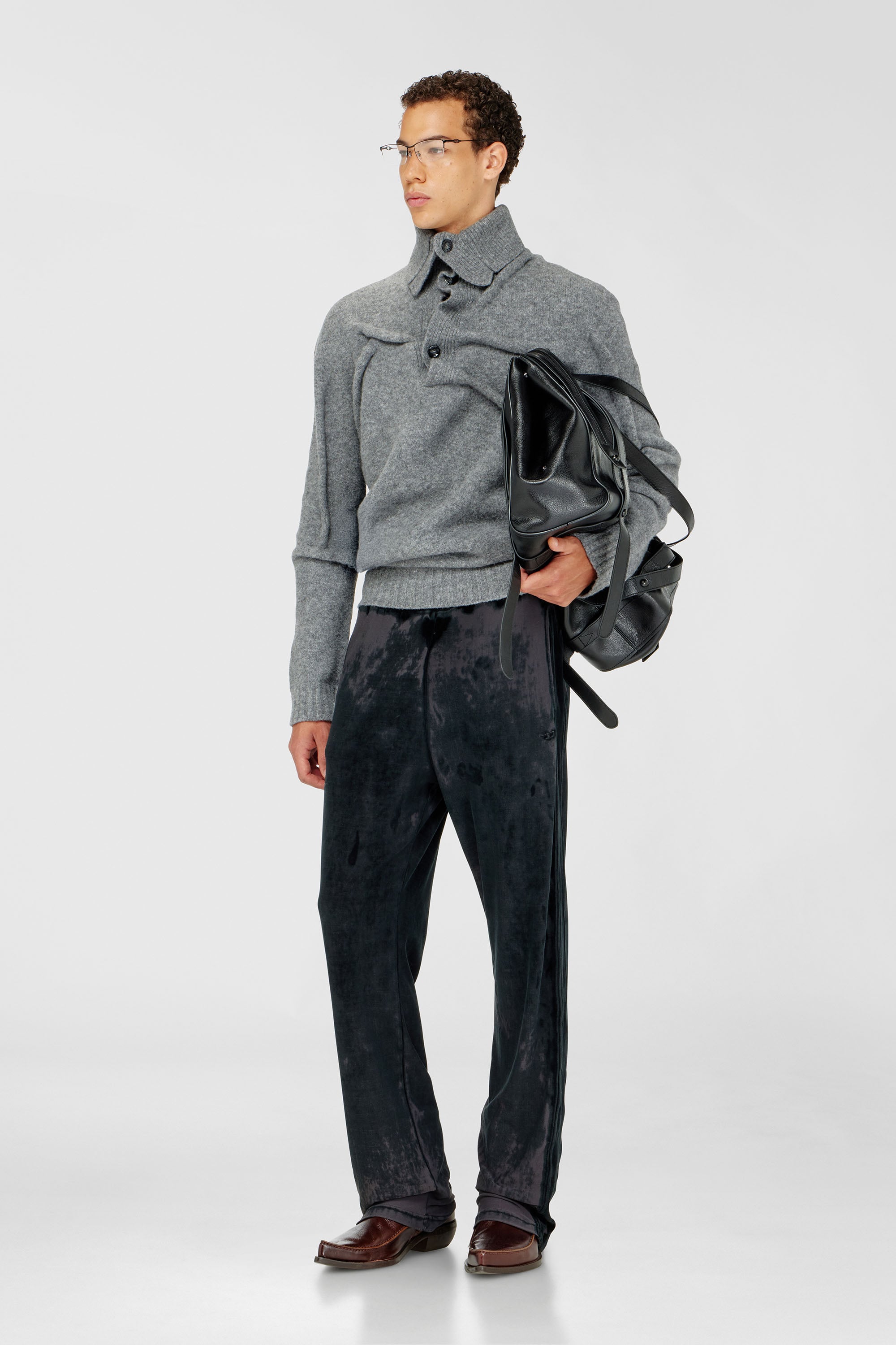 Diesel - P-STRAP, Male's Sweatpants in devor&eacute; chenille in ブラック - 1