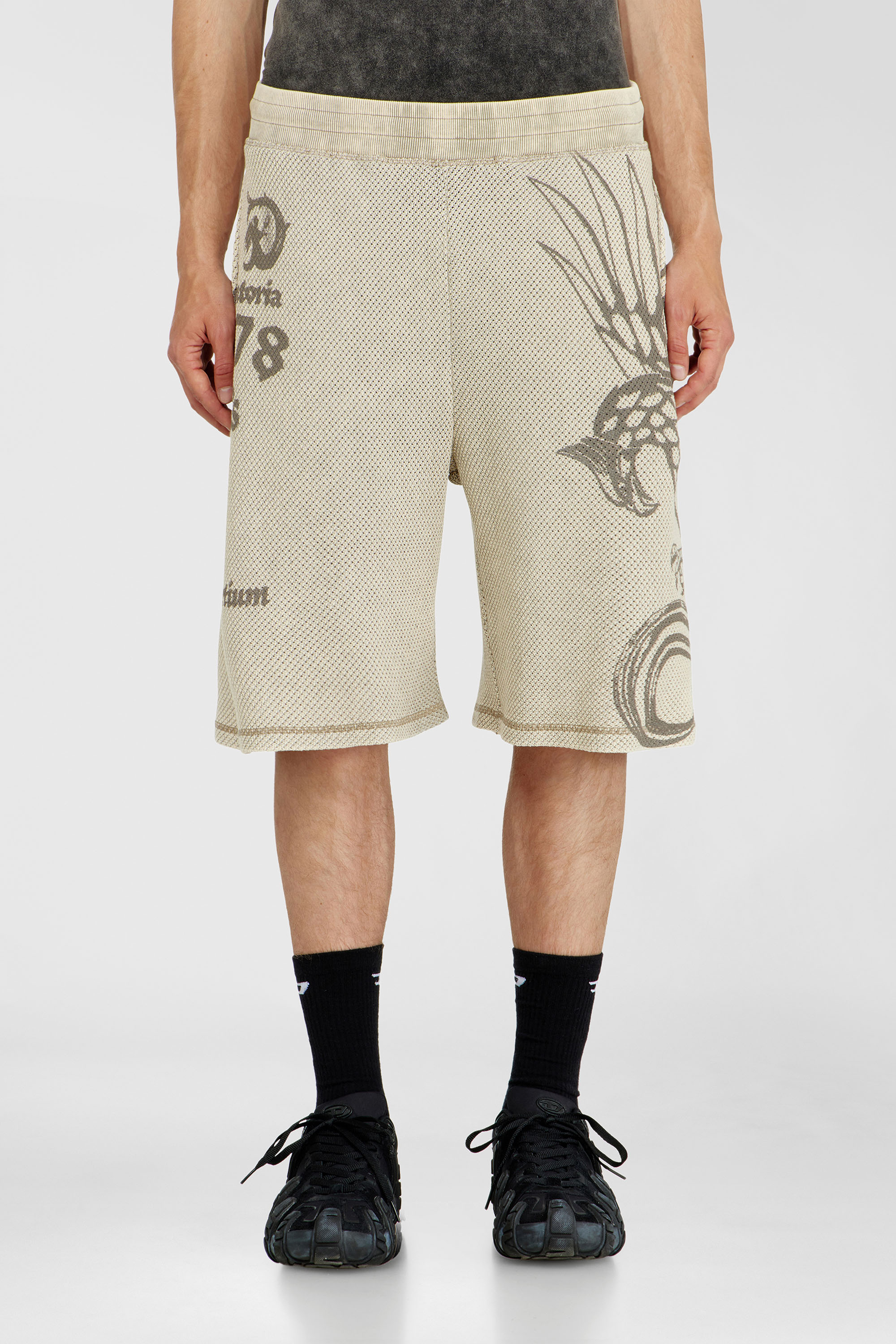Diesel - P-ERRY, Male's ショートパンツ in ベージュ - 3