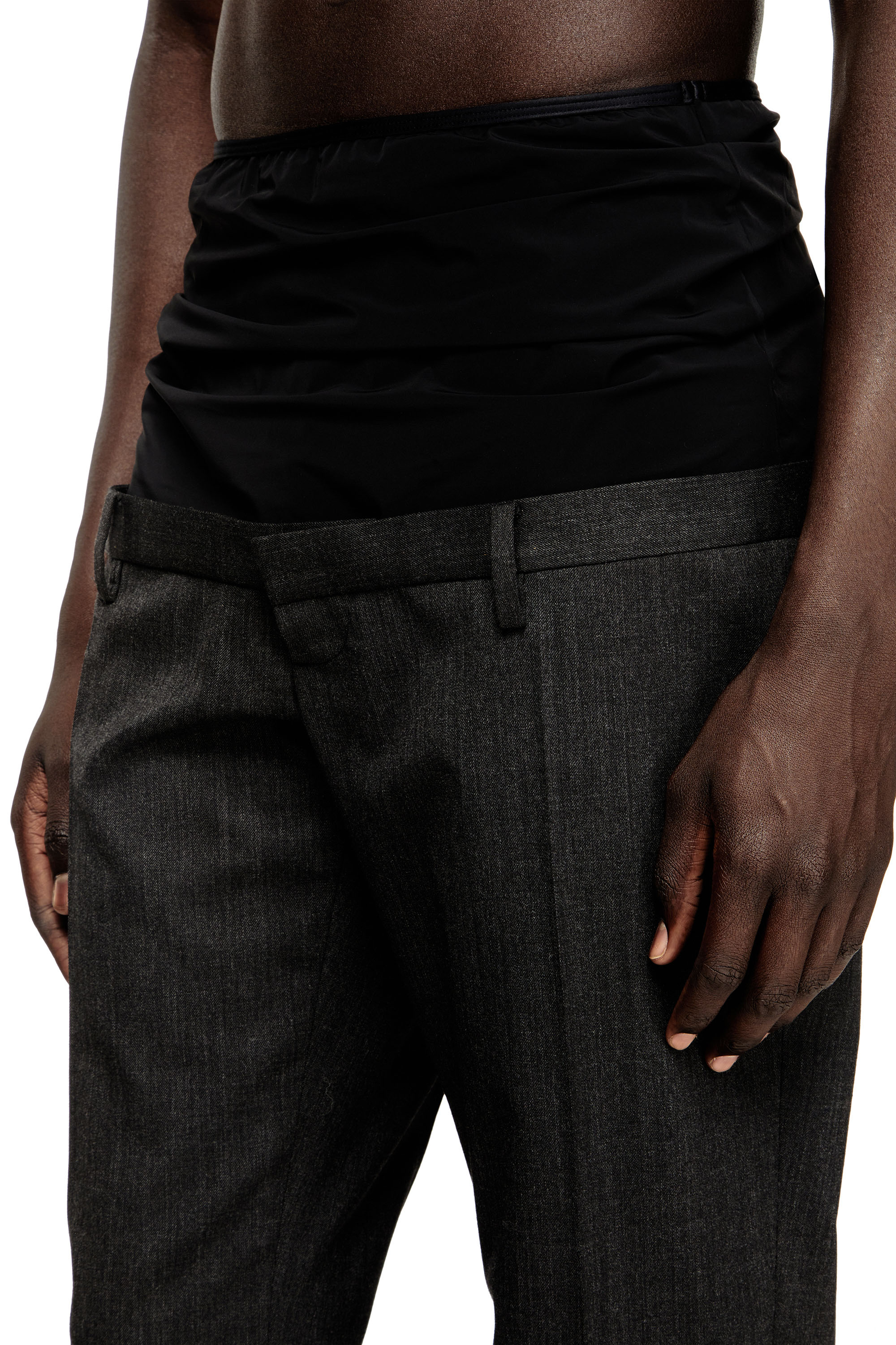Diesel - P-AUREL-1, Male's Wool trousers with stretch waist in ダークグレー - 4