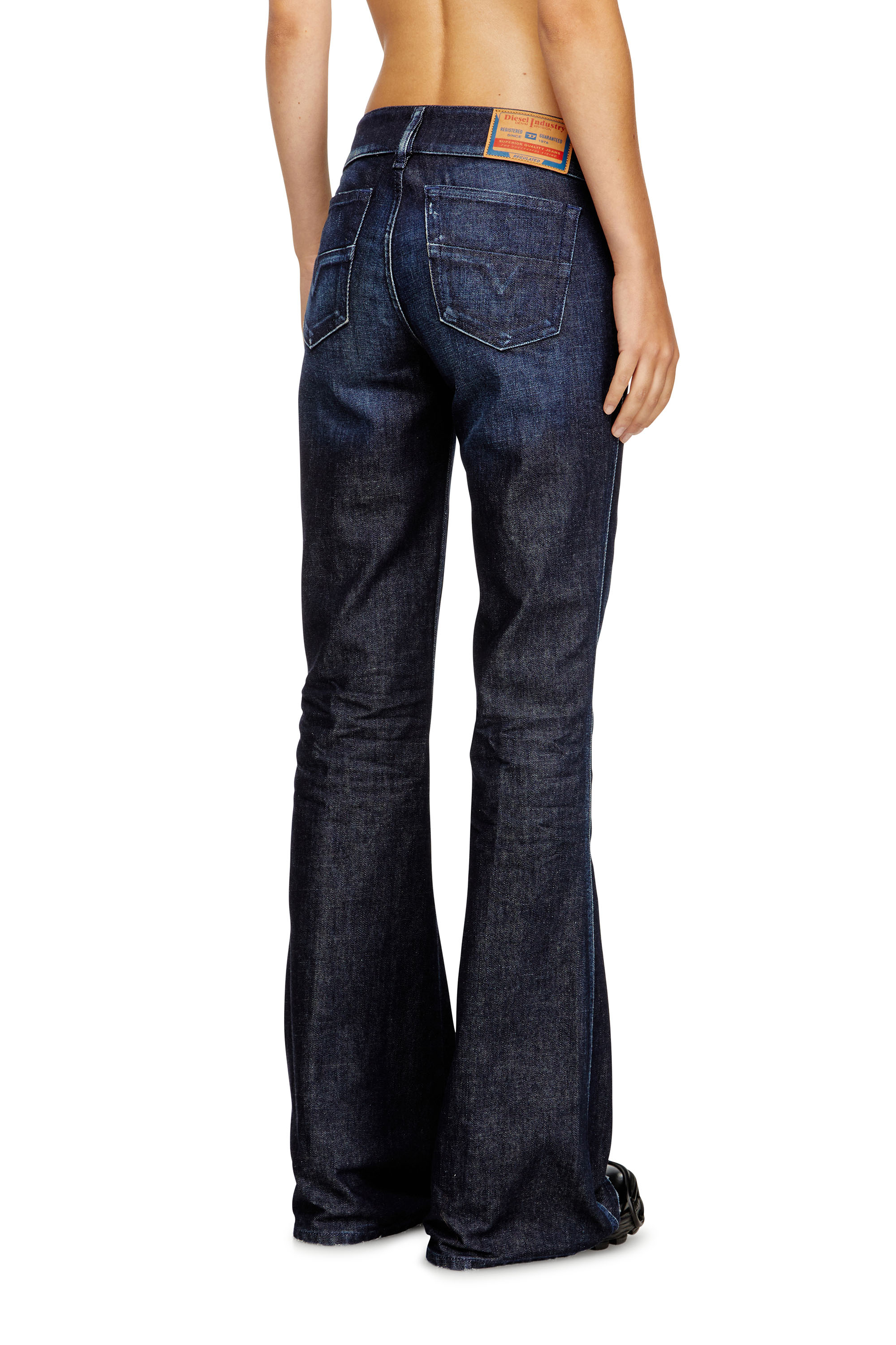 Diesel - Female's Bootcut Jeans D-Hush 09M19, ダークブルー - 5