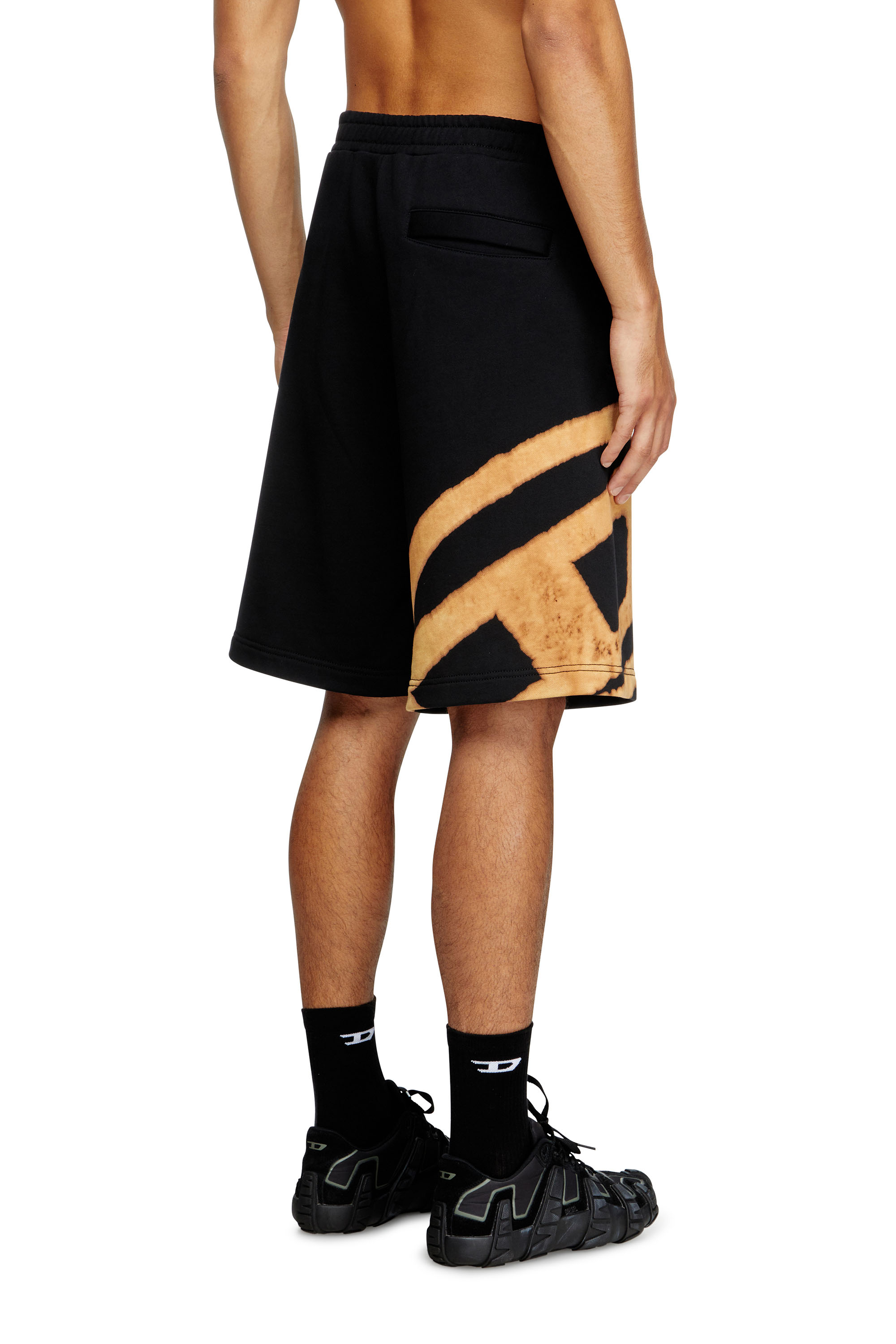 Diesel - P-CROW-BLEACH, Male's Sweat shorts with bleached logo in ブラック/オレンジ - 4