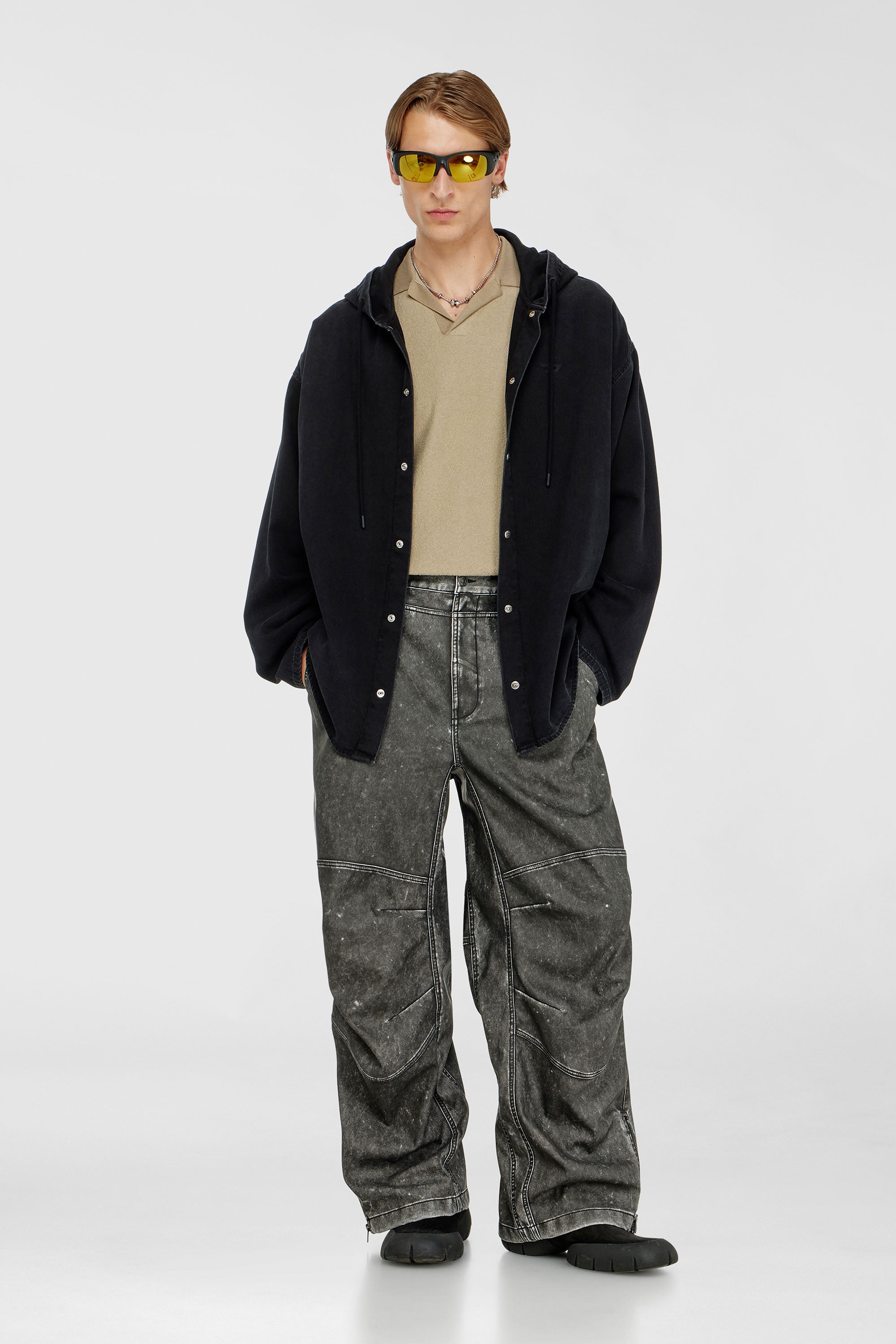 Diesel - P-DELLY-NJCJ, Male's パンツ in ダークグレー - 1